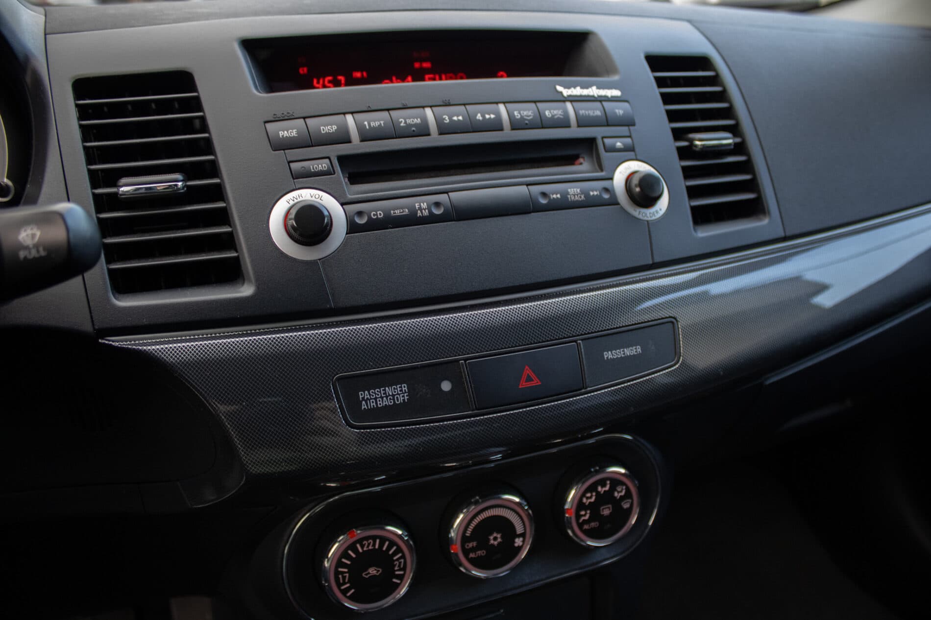2011 Mitsubishi Lancer, sivá sedan, 178 968 km