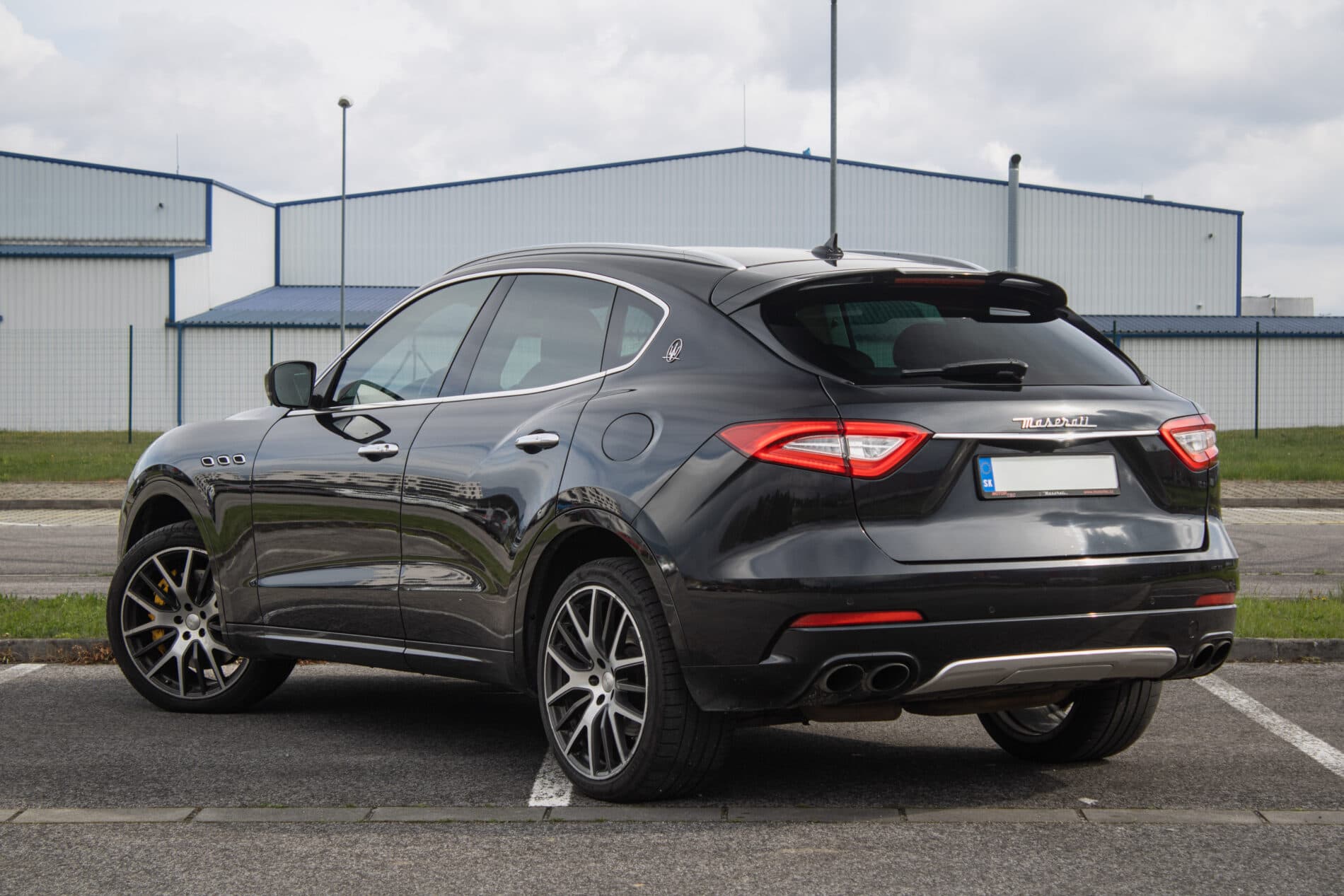 2017 Maserati Levante, čierna suv, 212 484 km