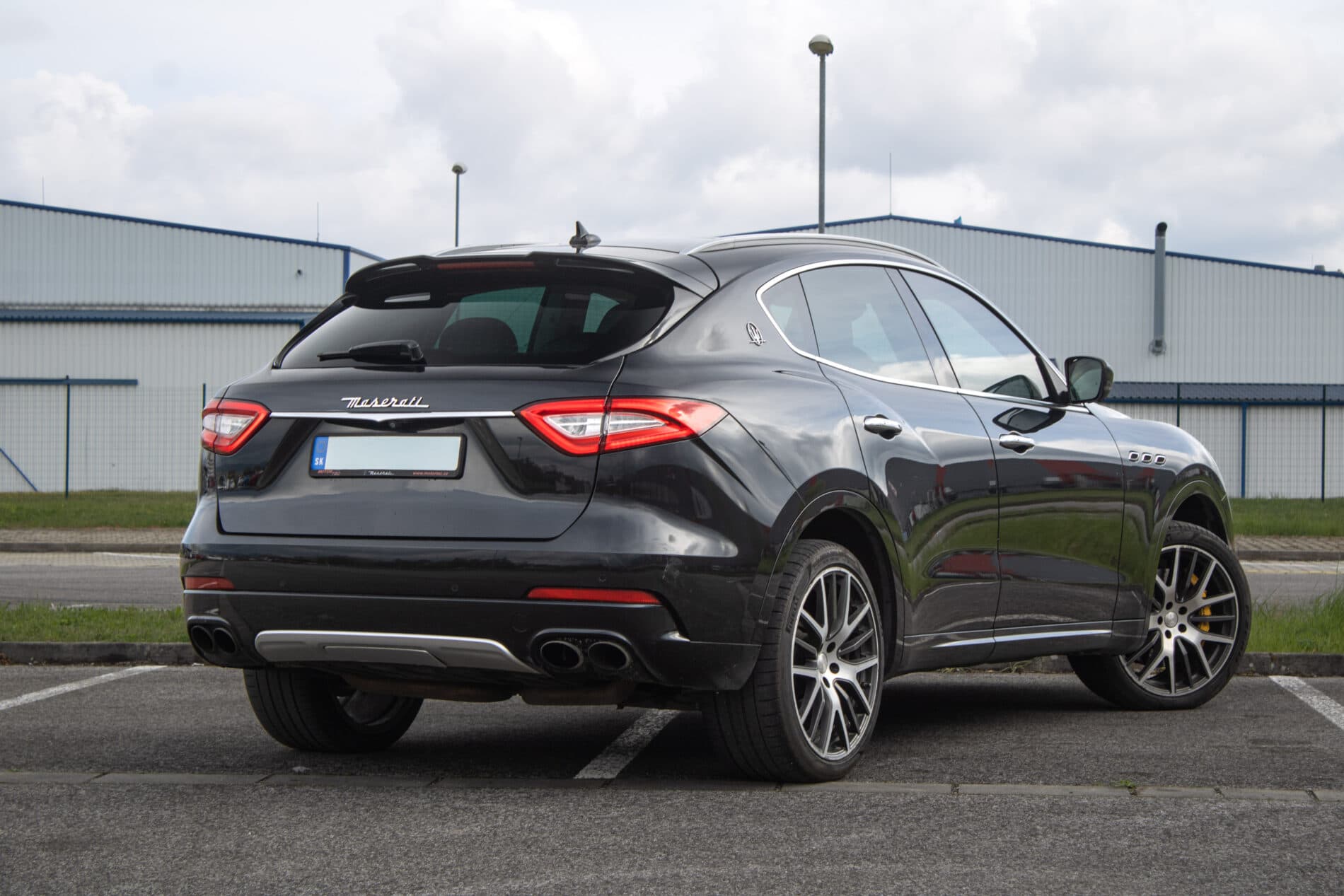 2017 Maserati Levante, čierna suv, 212 484 km