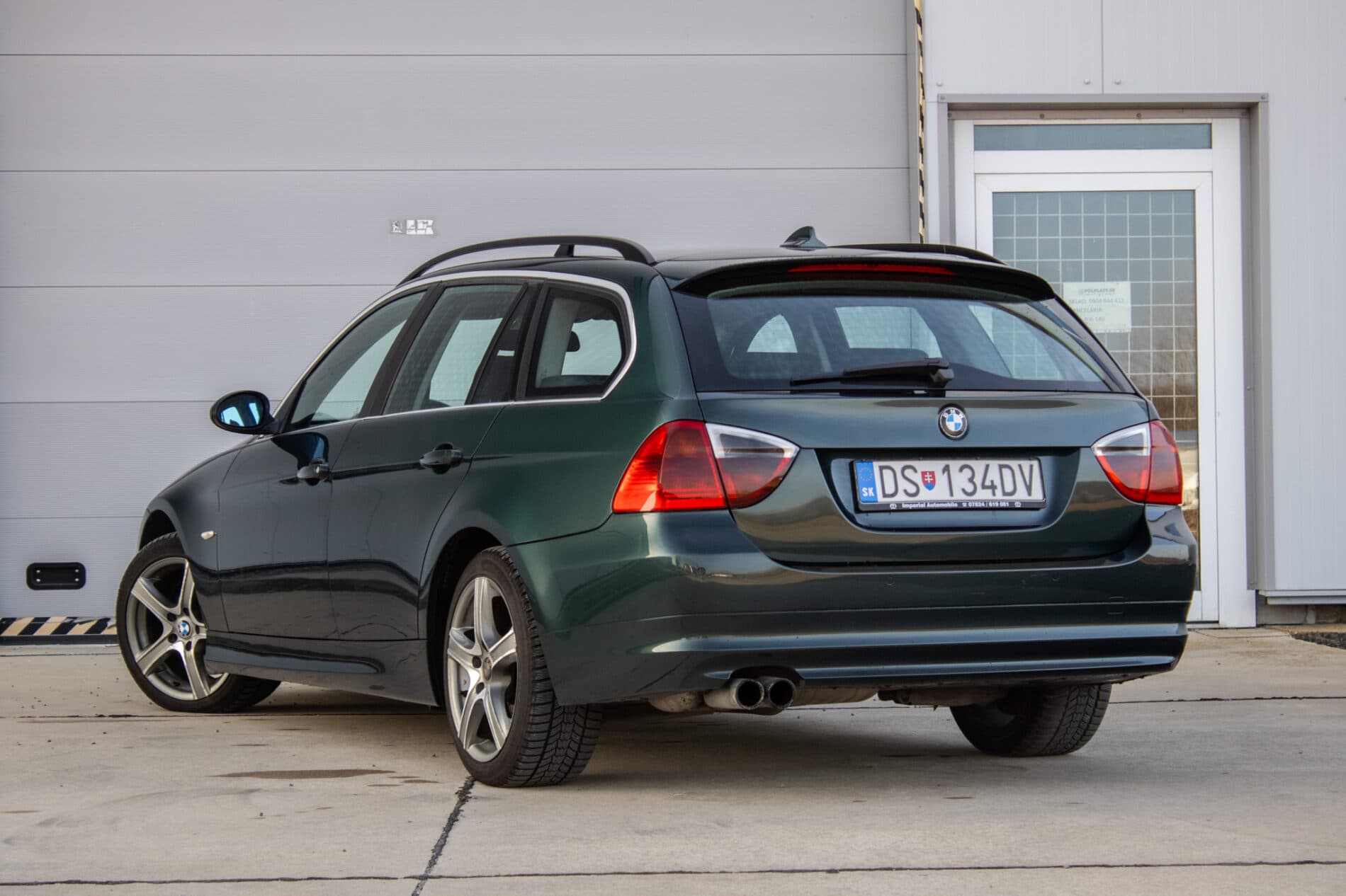 2008 BMW 330d, zelená kombi, 392 635 km