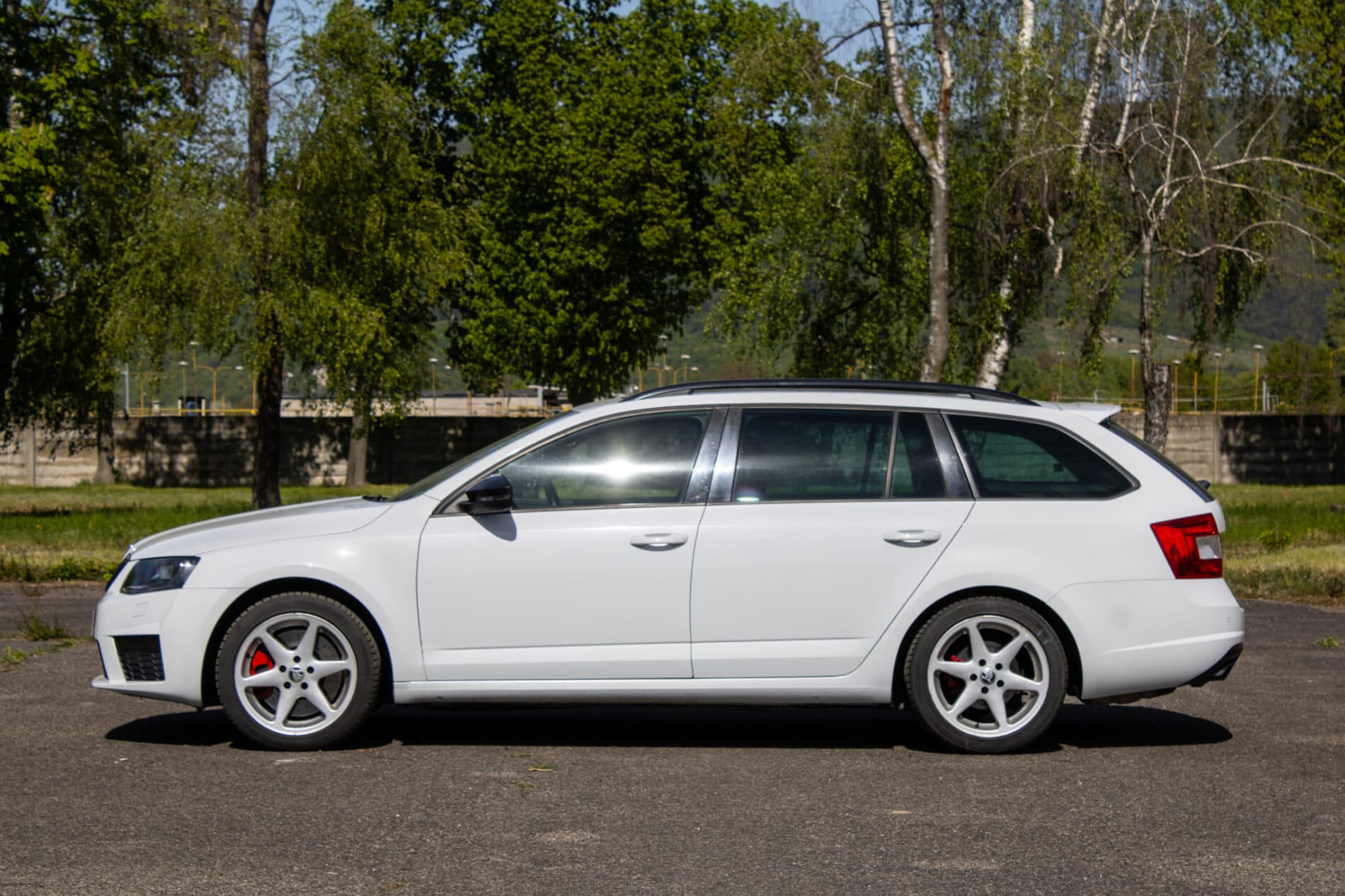 2015 Skoda Octavia RS, biela kombi, 269 760 km