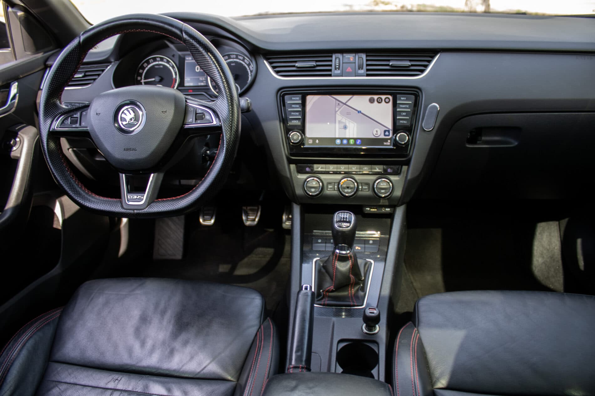 2015 Skoda Octavia RS, biela kombi, 269 760 km