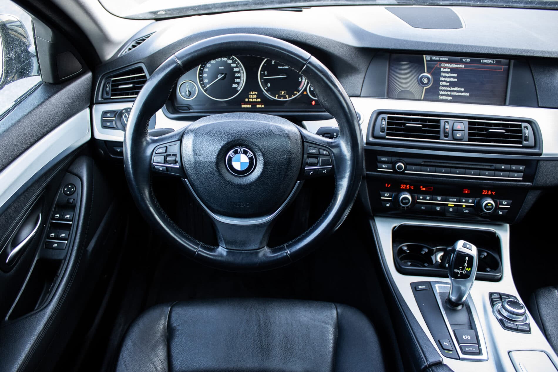 2012 BMW 535d, čierna sedan, 303 563 km