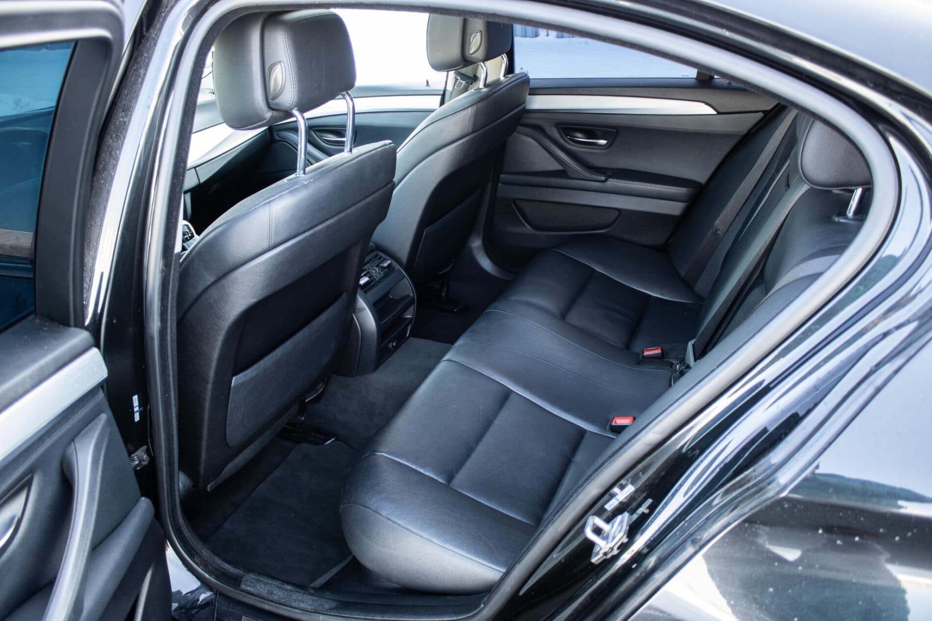 2012 BMW 535d, čierna sedan, 303 563 km