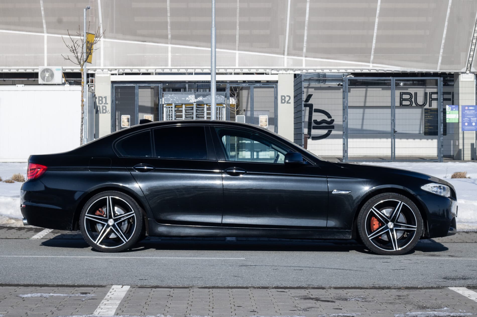 2012 BMW 535d, čierna sedan, 303 563 km