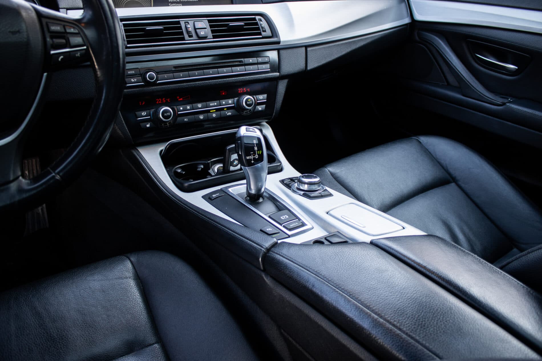 2012 BMW 535d, čierna sedan, 303 563 km