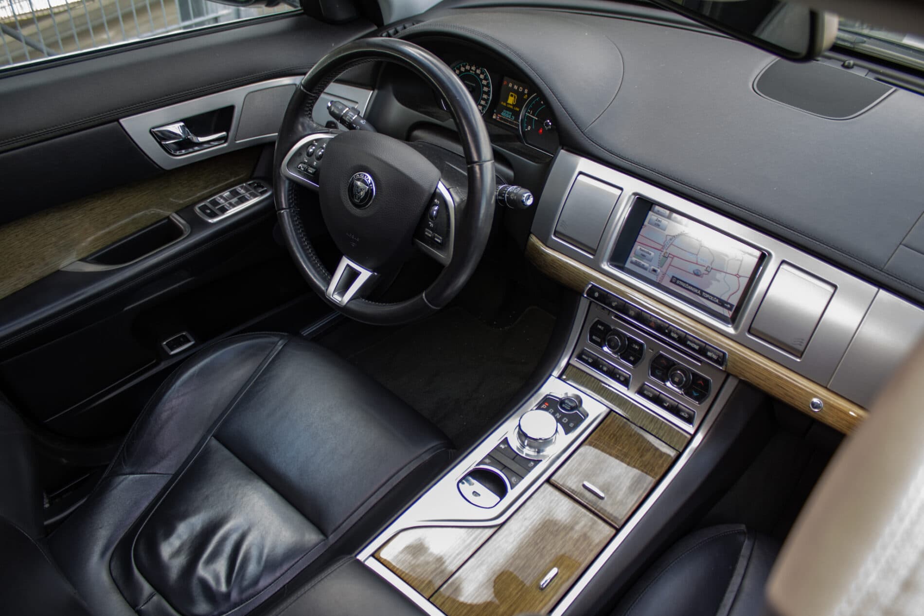 2014 Jaguar XF, čierna kombi, 224 926 km