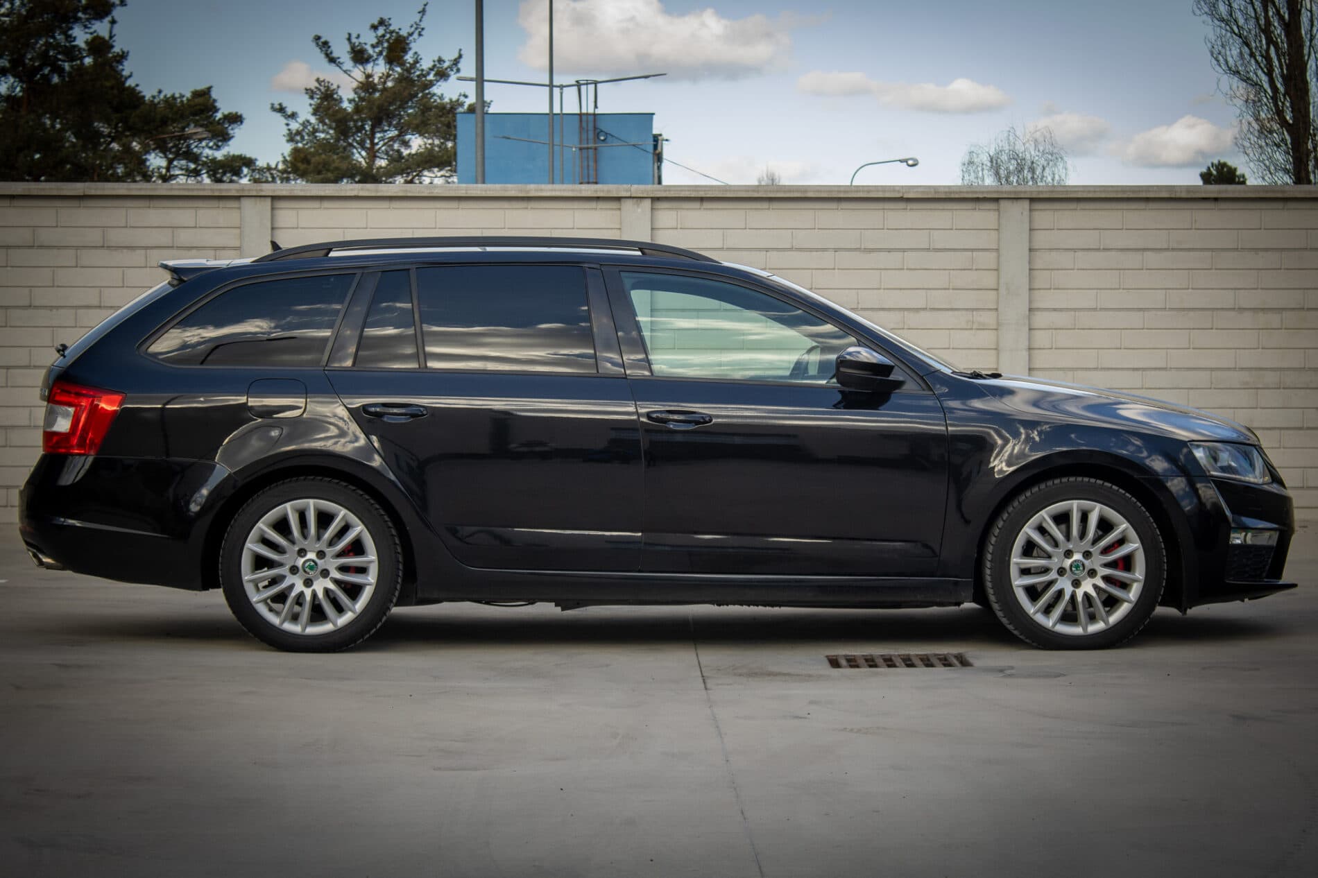 2016 Skoda Octavia RS, čierna kombi, 237 027 km