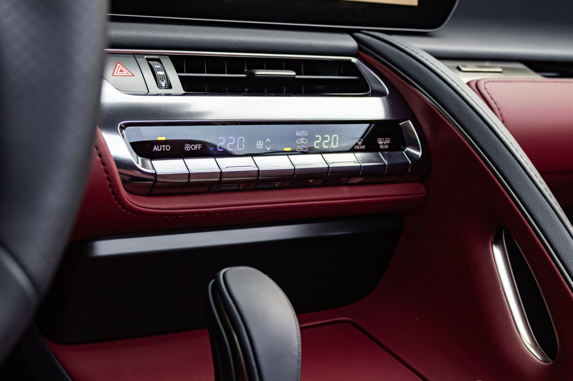 2024 Lexus LC 500, čierna kabriolet, 67 km