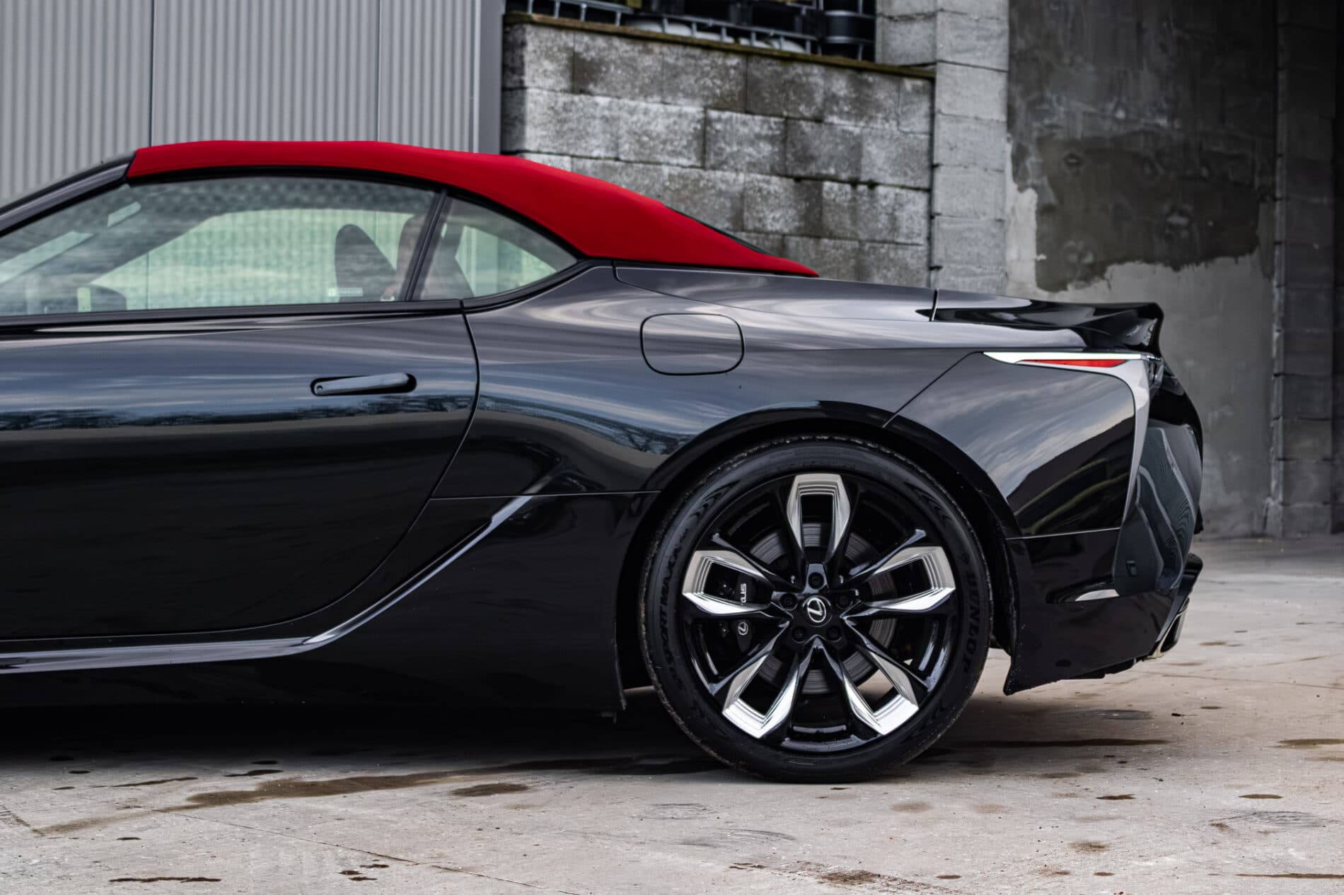 2024 Lexus LC 500, čierna kabriolet, 67 km