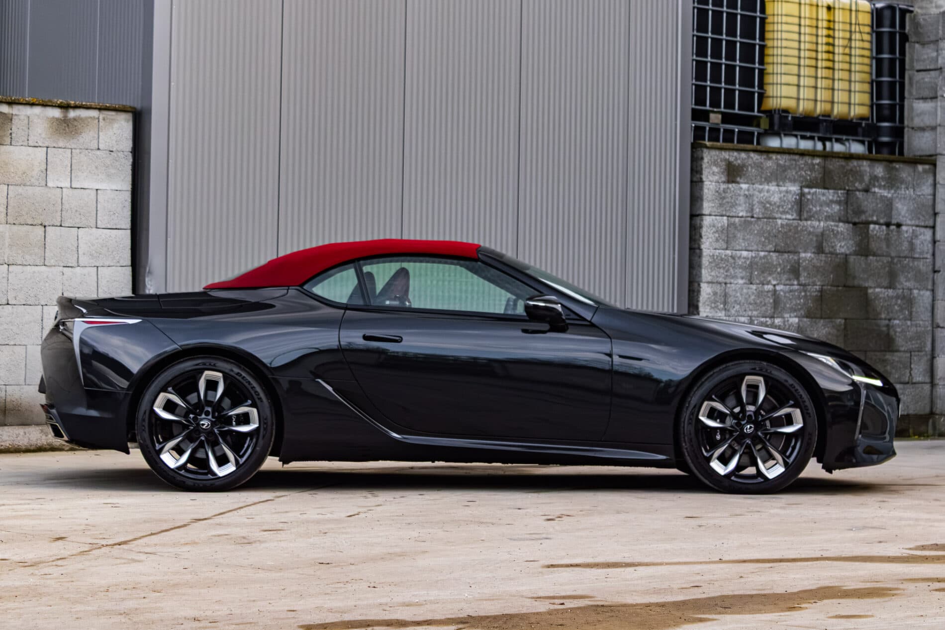 2024 Lexus LC 500, čierna kabriolet, 67 km