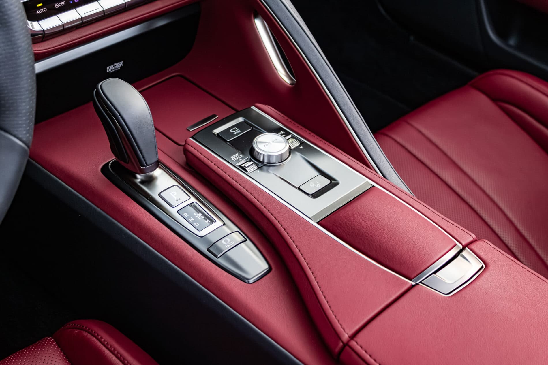2024 Lexus LC 500, čierna kabriolet, 67 km