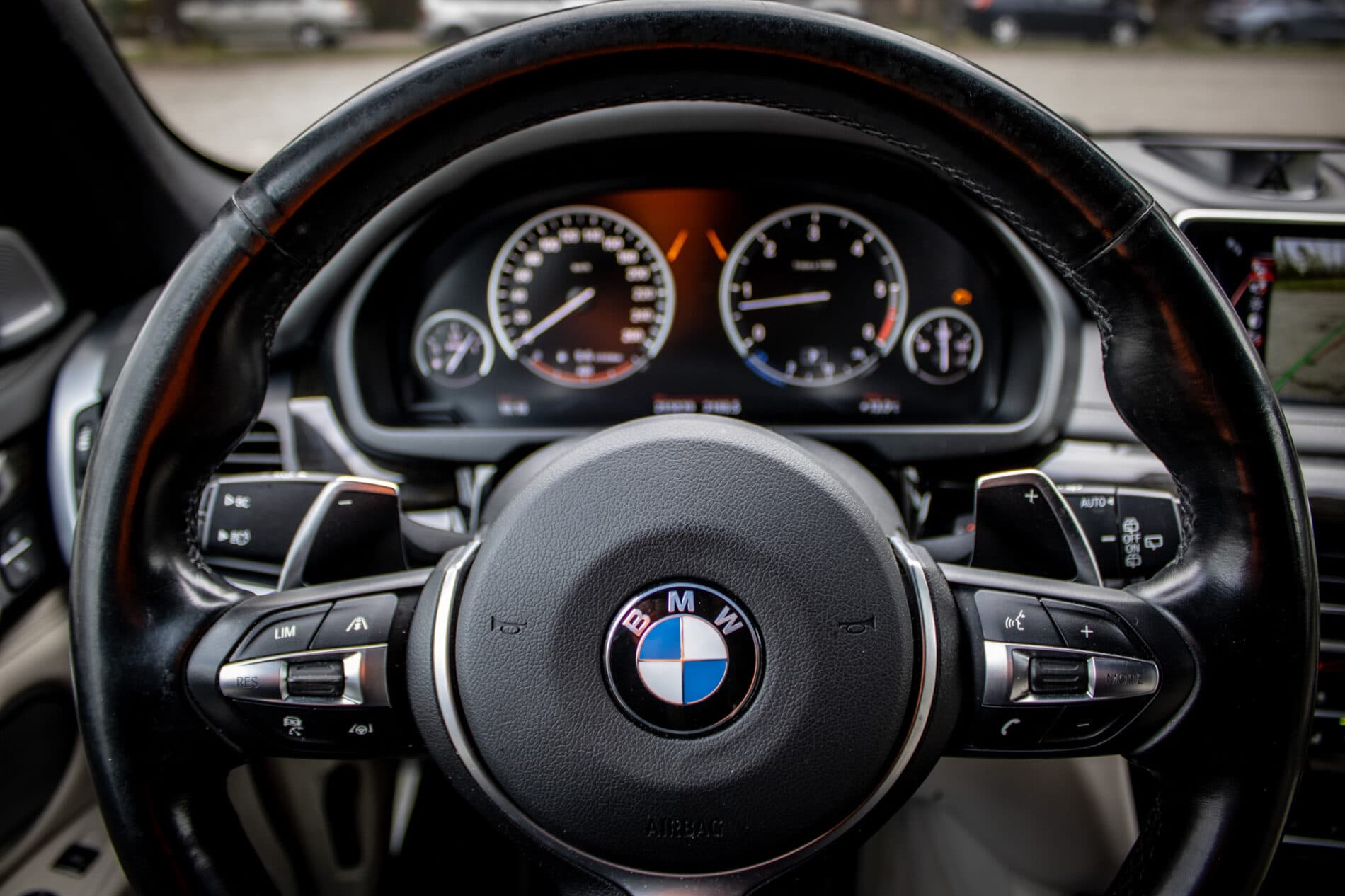 2014 BMW X5 M50d, čierna suv, 255 839 km