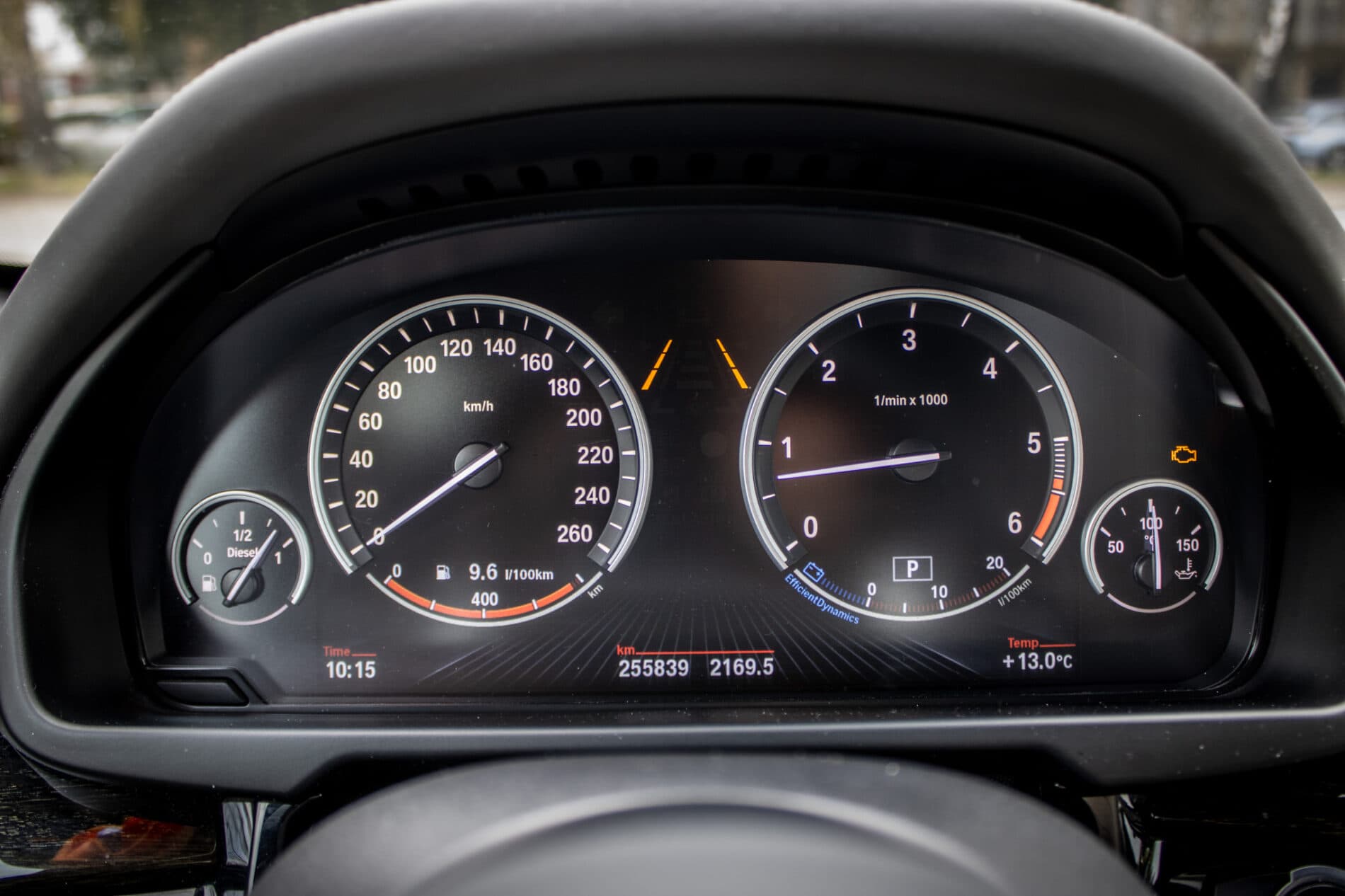 2014 BMW X5 M50d, čierna suv, 255 839 km