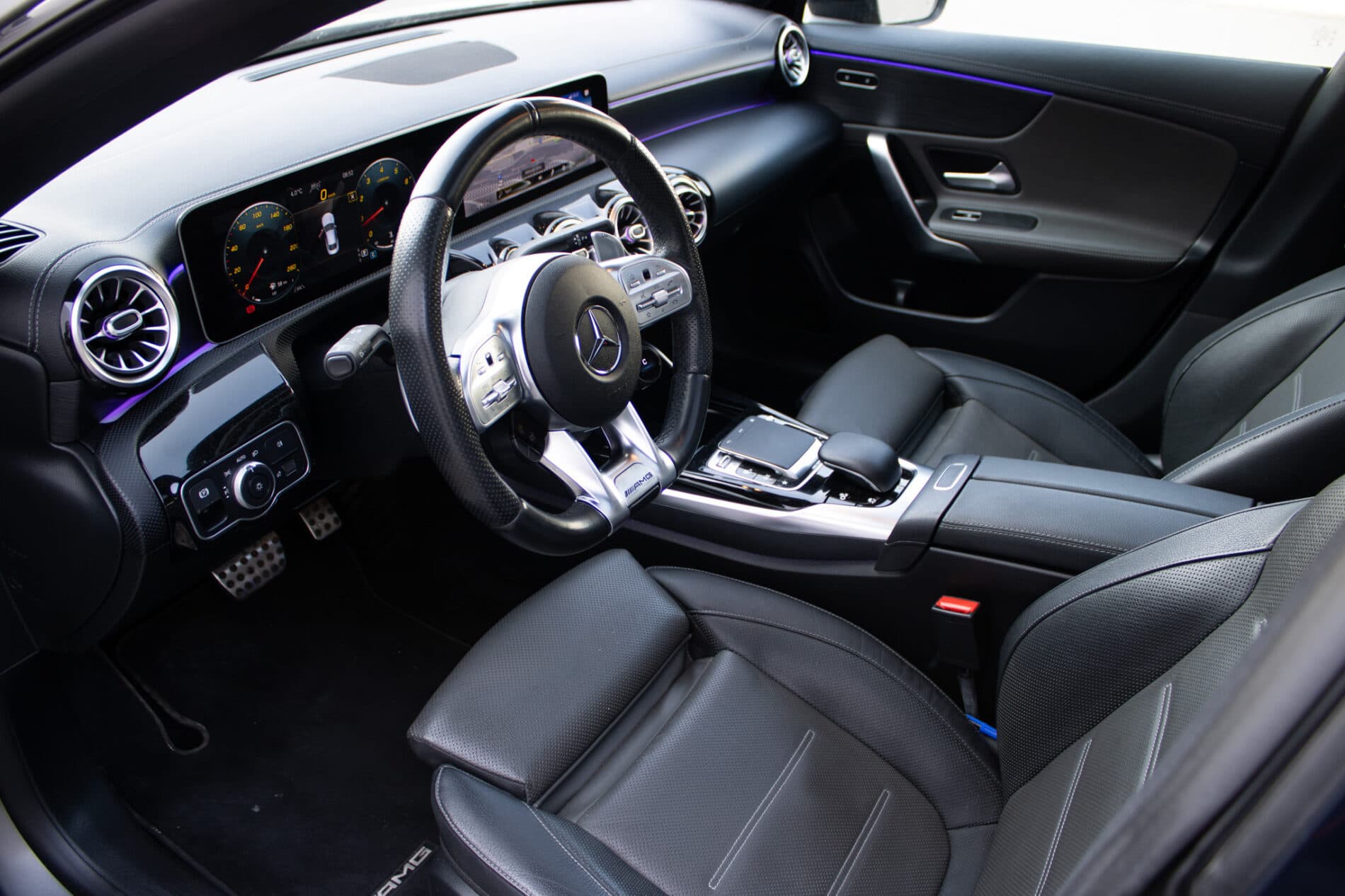 2019 Mercedes-Benz CLA 35 AMG, sivá kupé, 100 867 km
