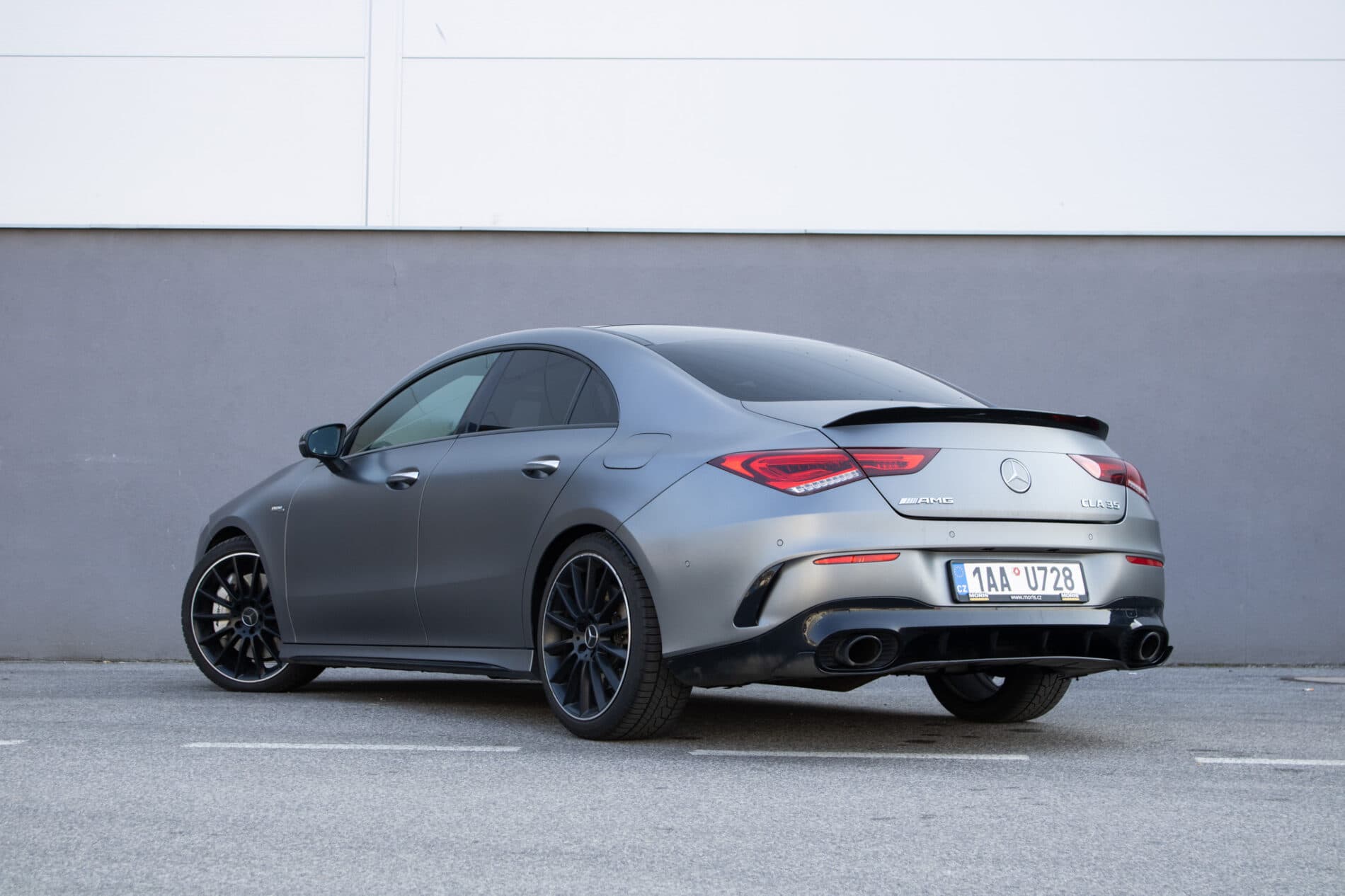 2019 Mercedes-Benz CLA 35 AMG, sivá kupé, 100 867 km