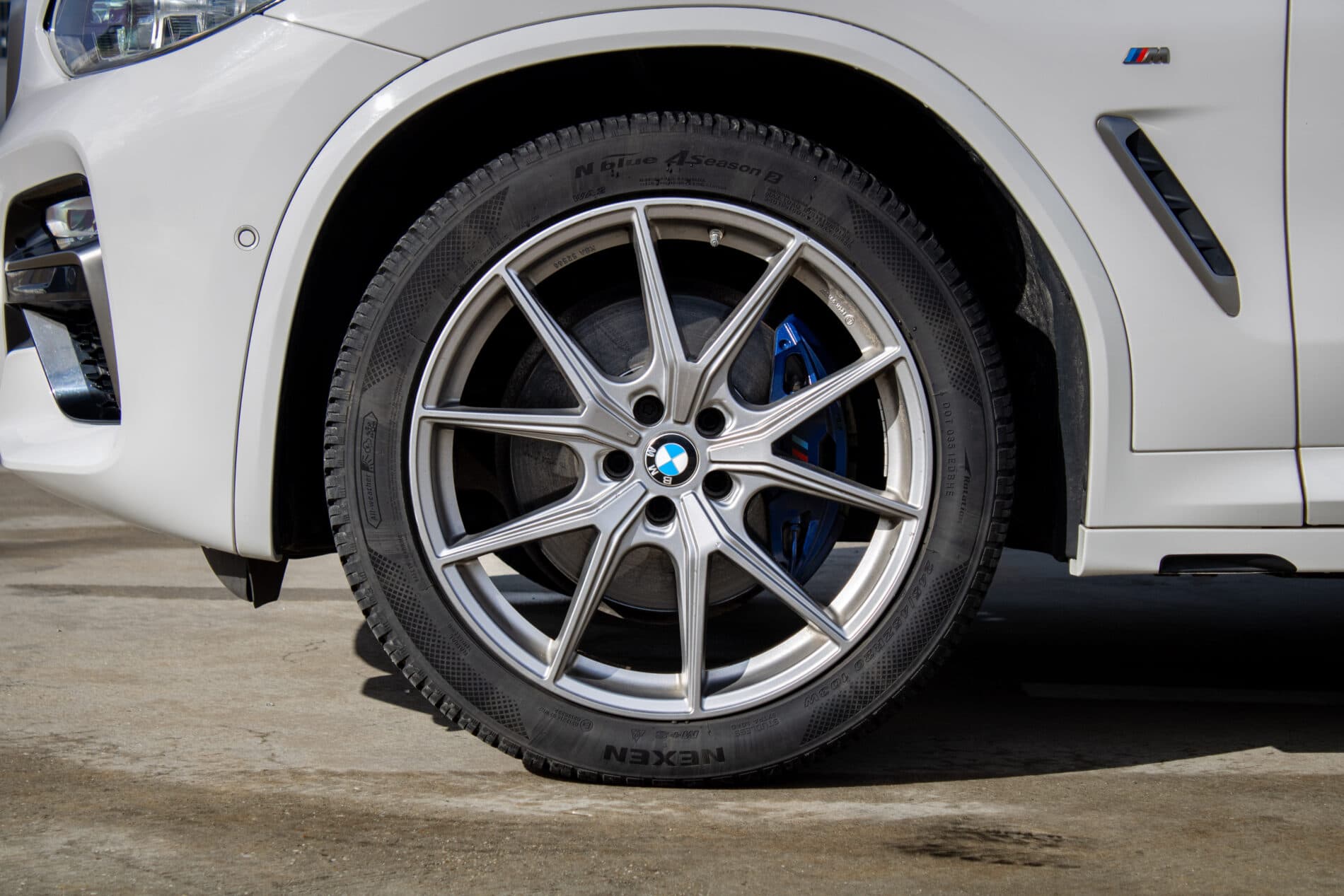 2019 BMW X3 M40i, biela suv, 142 191 km