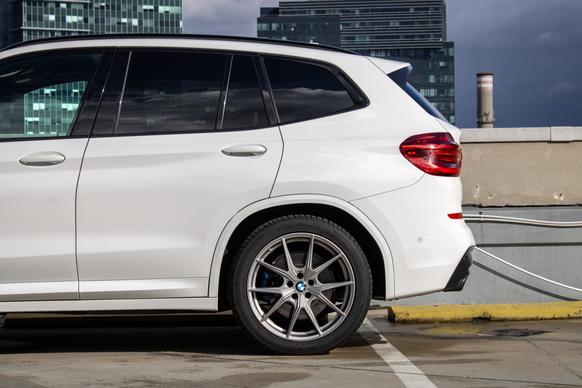 2019 BMW X3 M40i, biela suv, 142 191 km