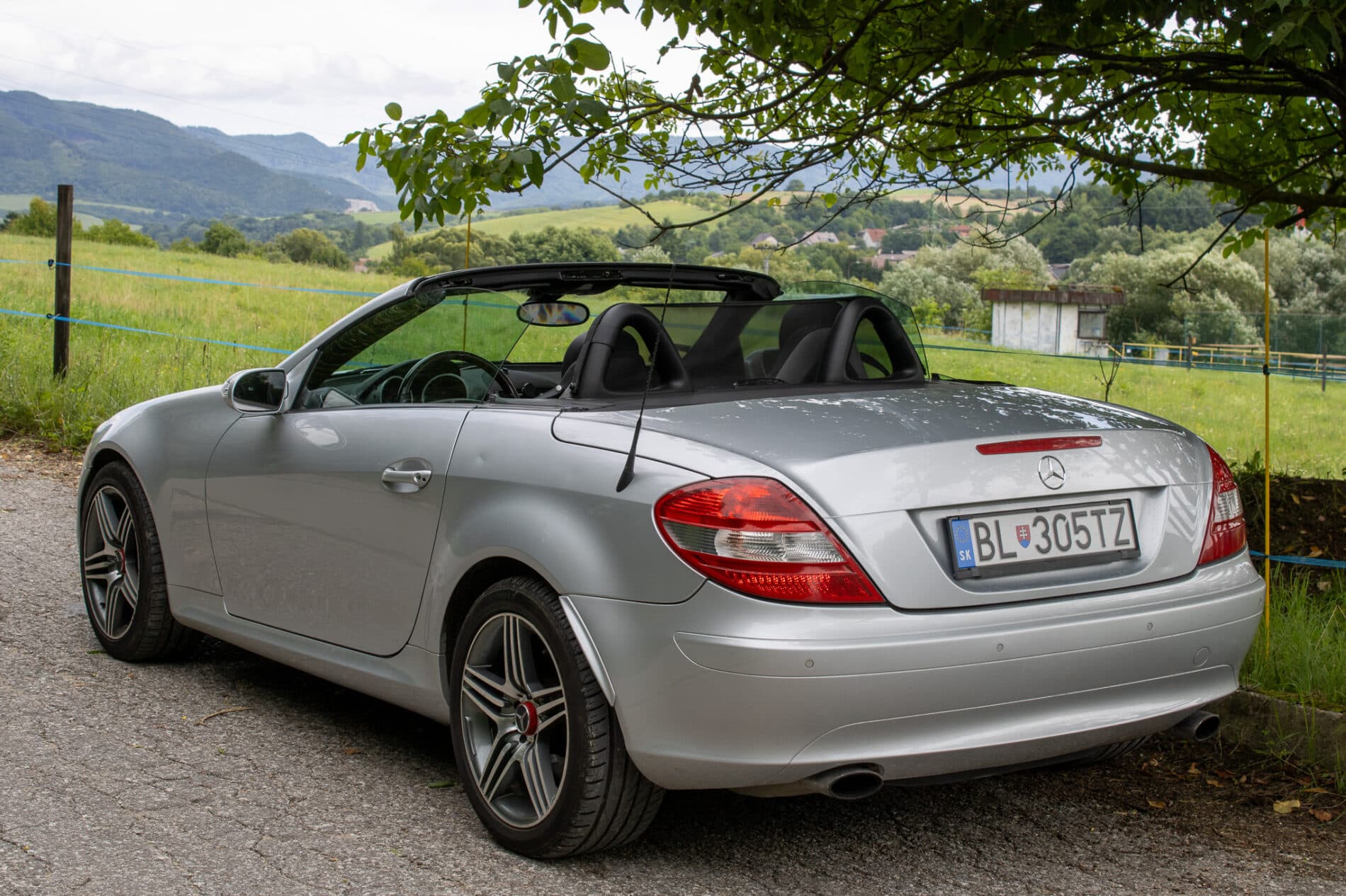 2004 Mercedes-Benz SLK 350, sivá kabriolet, 226 941 km