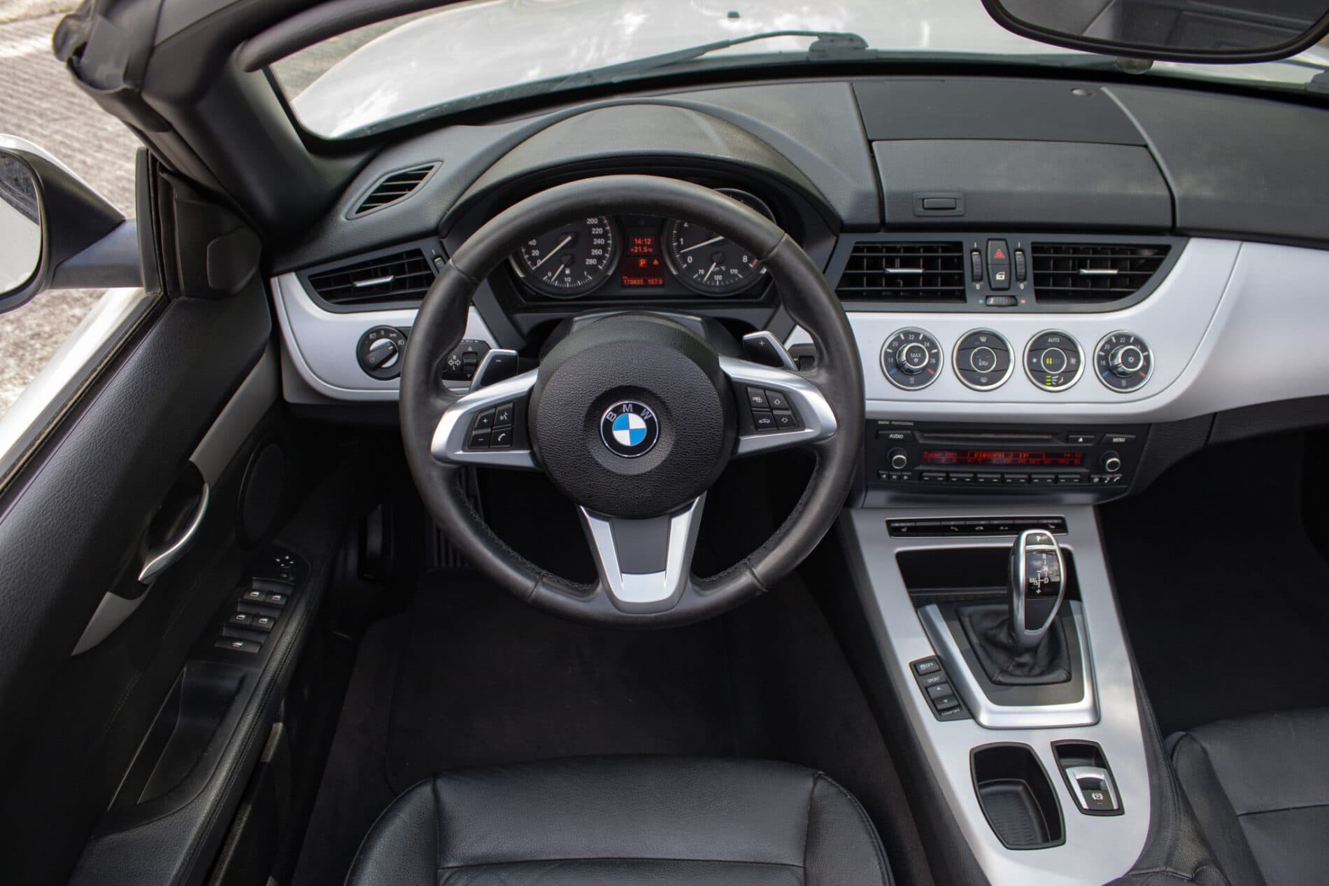 2012 BMW Z4, biela kabriolet, 170 435 km