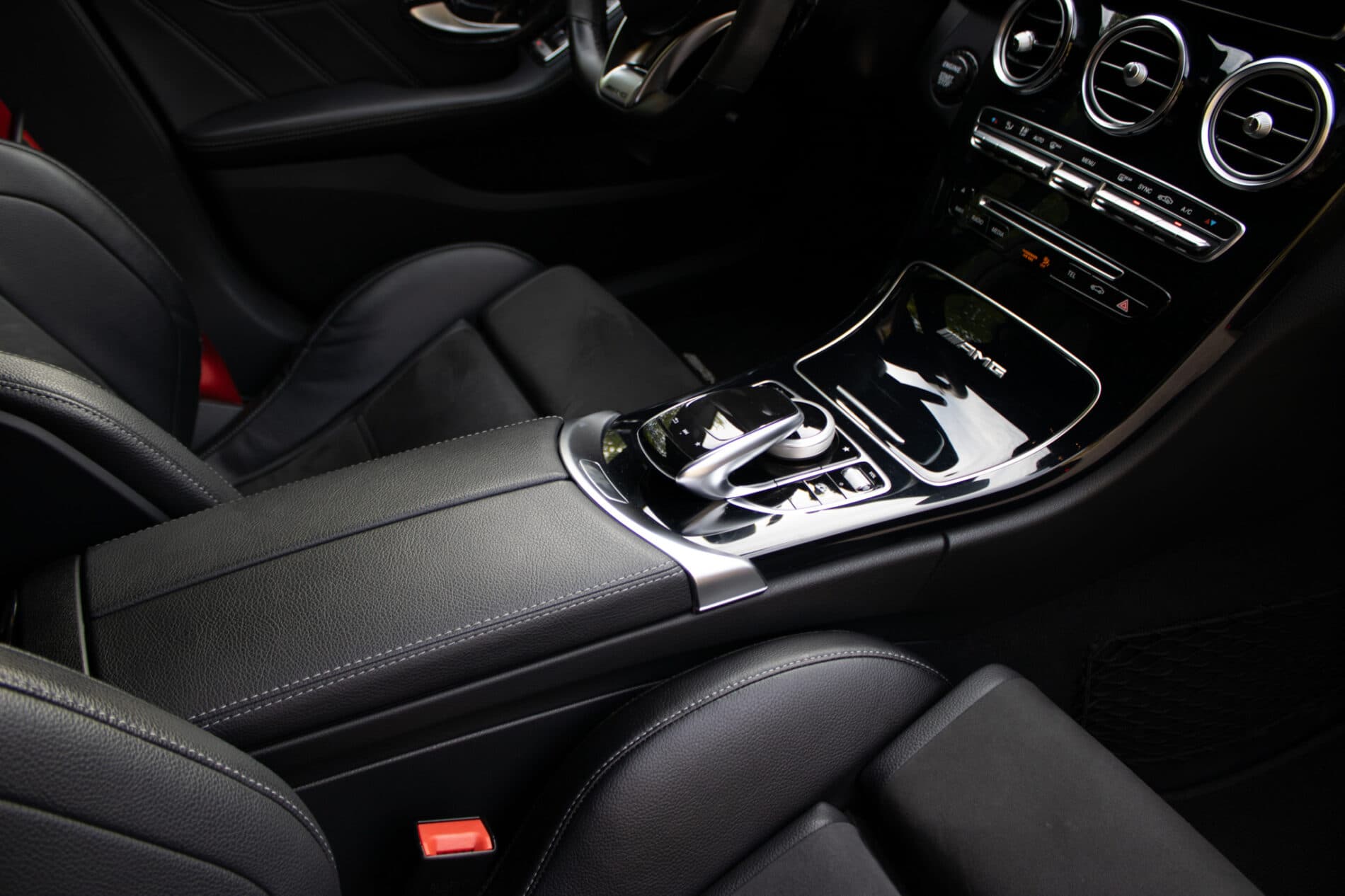 2017 Mercedes-Benz C 63 AMG S, biela kombi, 79 170 km