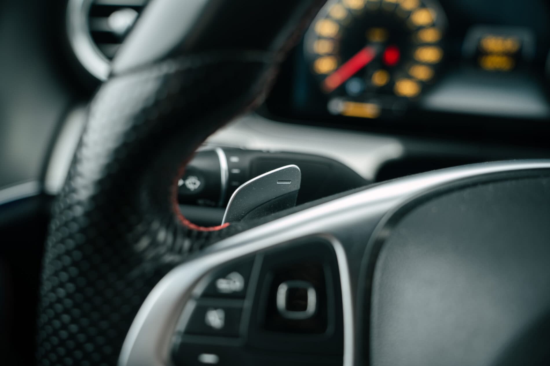 2017 Mercedes-Benz E 43 AMG, biela sedan, 148 749 km