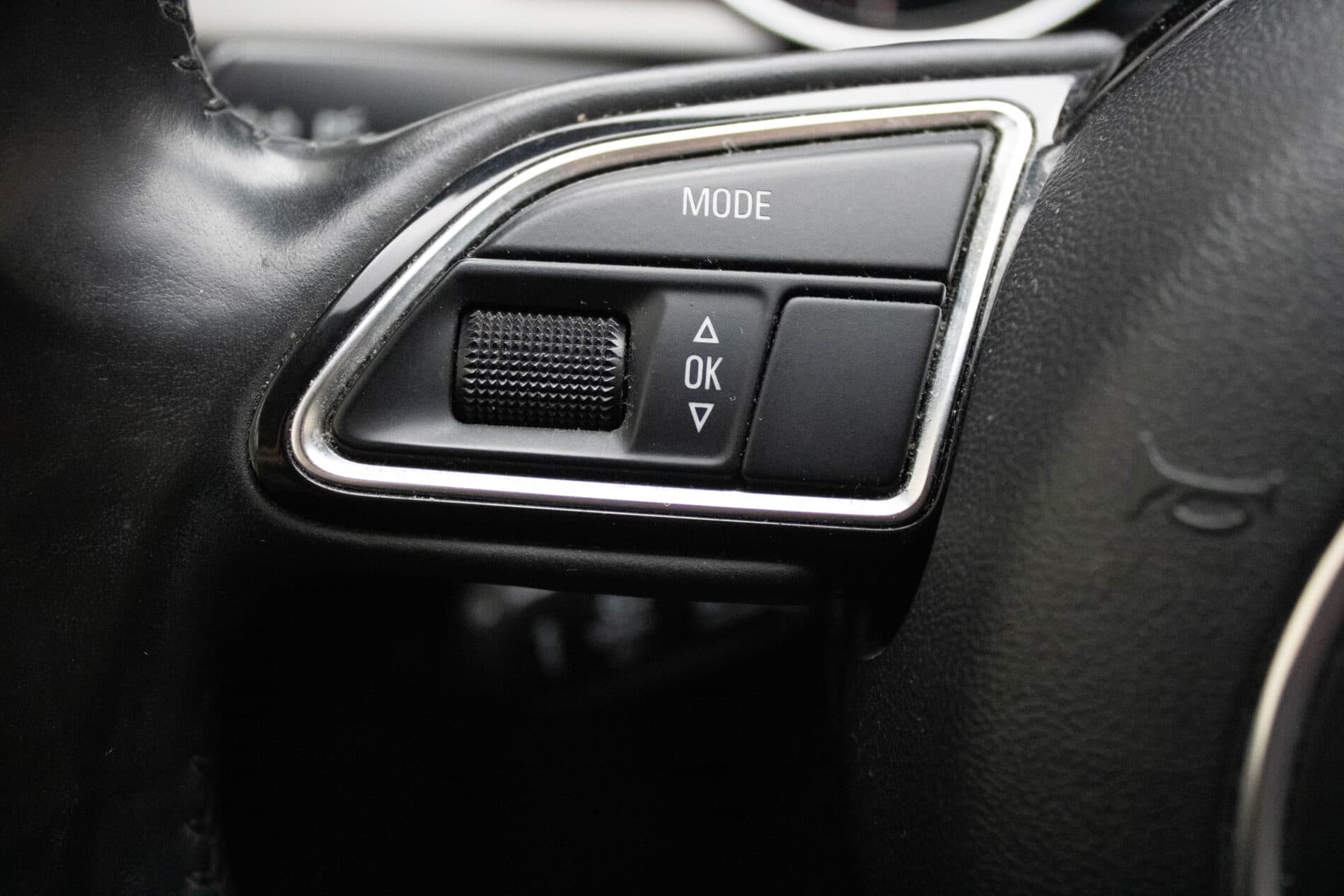 2013 AUDI A5, červená, 187 000 km