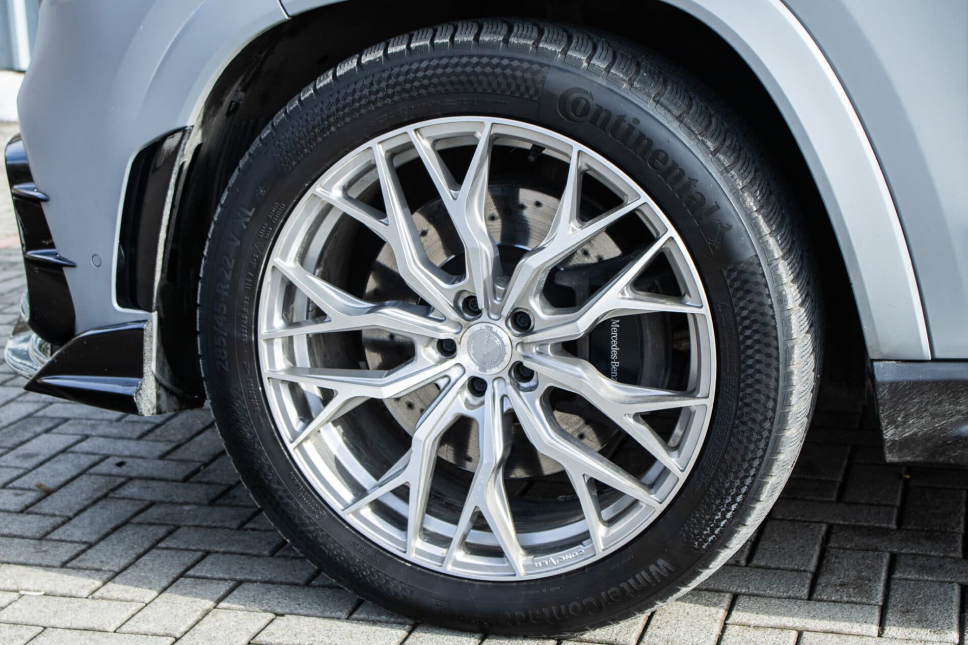 2021 Mercedes-Benz GLS 580, sivá suv, 109 687 km