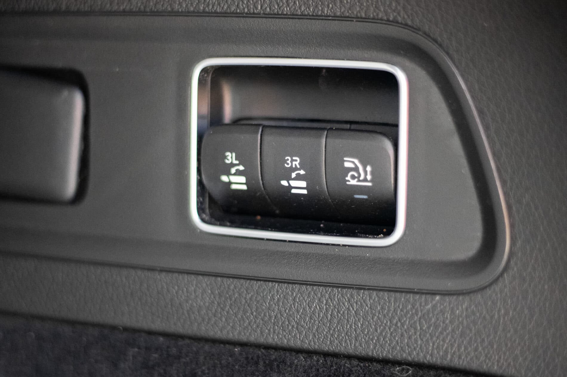 2021 Mercedes-Benz GLS 580, sivá suv, 109 687 km