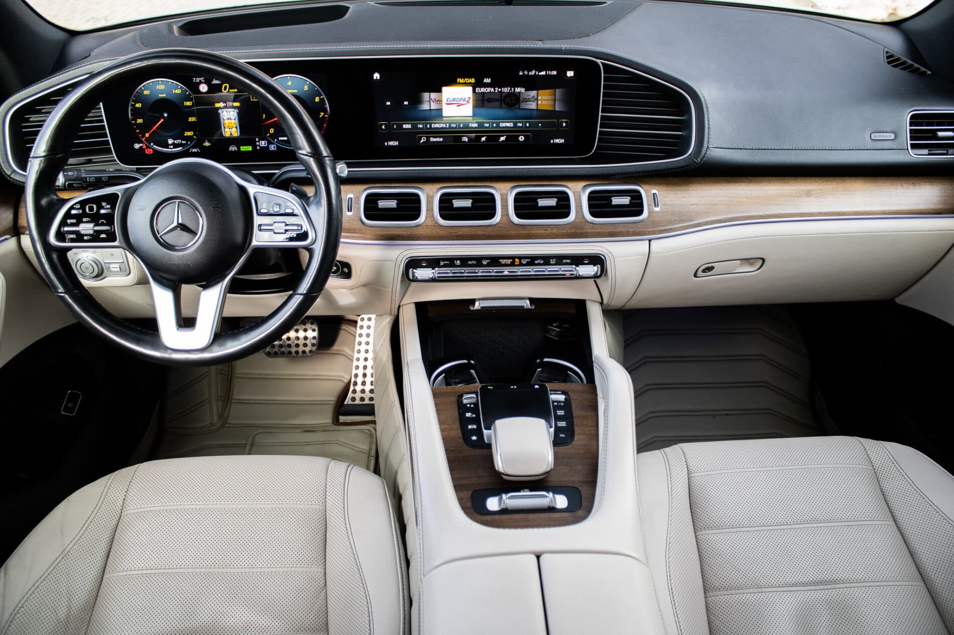 2021 Mercedes-Benz GLS 580, sivá suv, 109 687 km