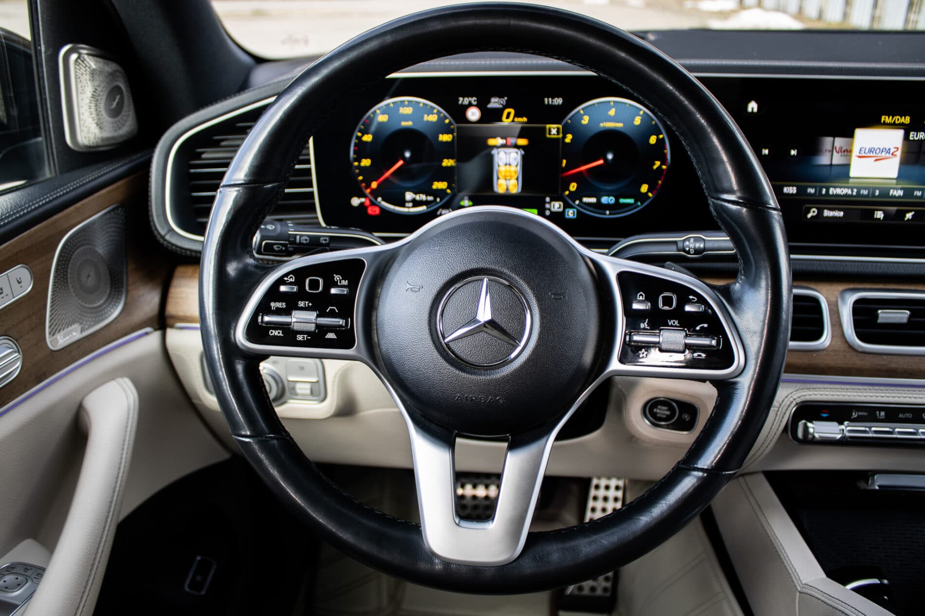 2021 Mercedes-Benz GLS 580, sivá suv, 109 687 km