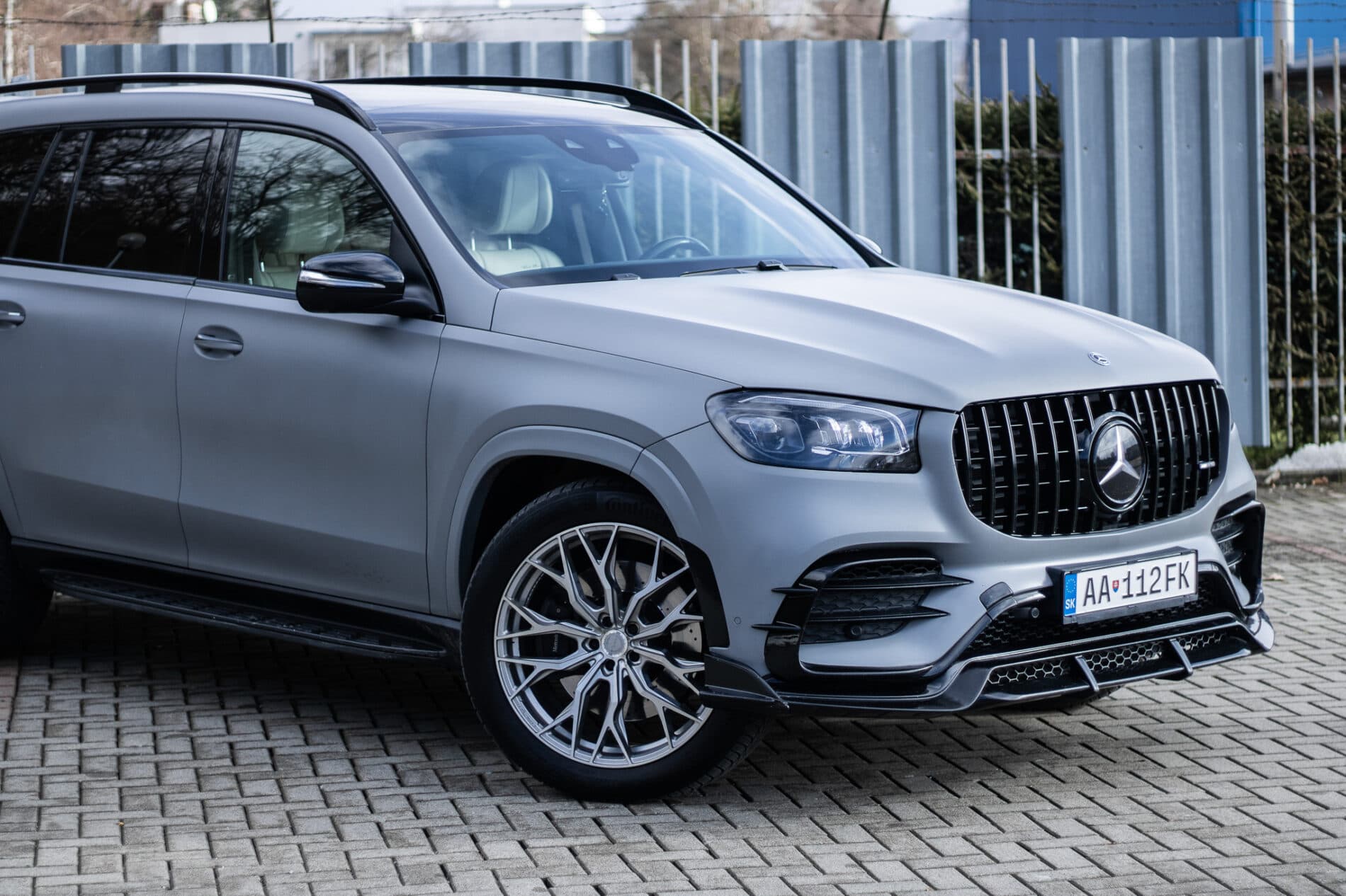 2021 Mercedes-Benz GLS 580, sivá suv, 109 687 km