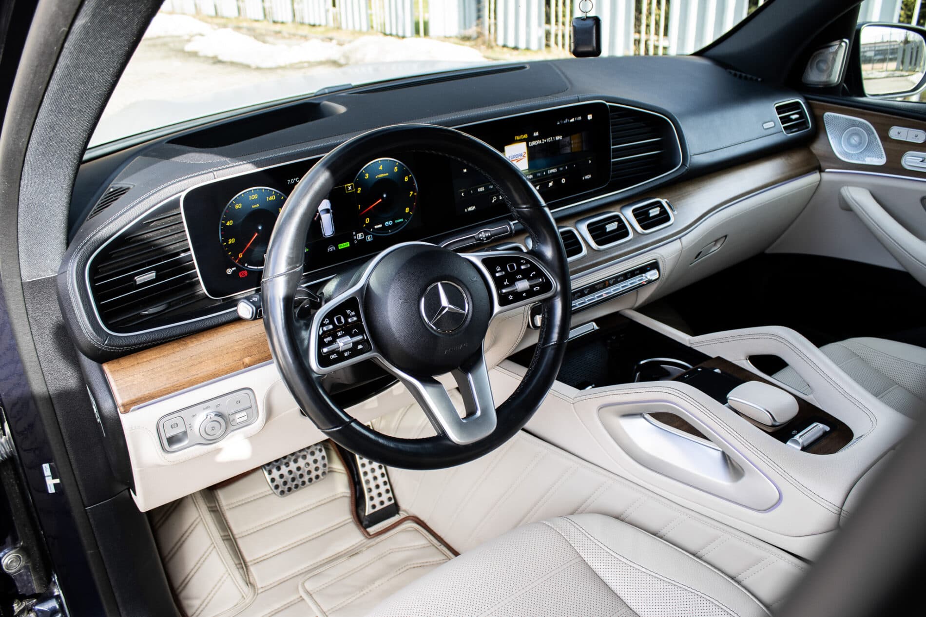 2021 Mercedes-Benz GLS 580, sivá suv, 109 687 km