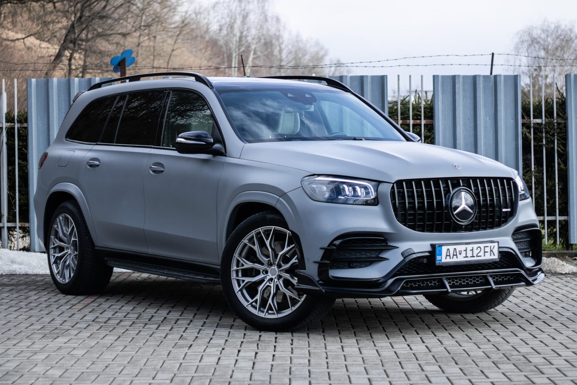 2021 Mercedes-Benz GLS 580, sivá suv, 109 687 km