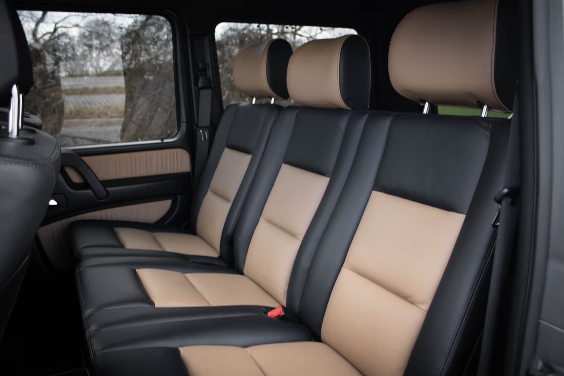2011 Mercedes-Benz G 500, sivá suv, 89 163 km