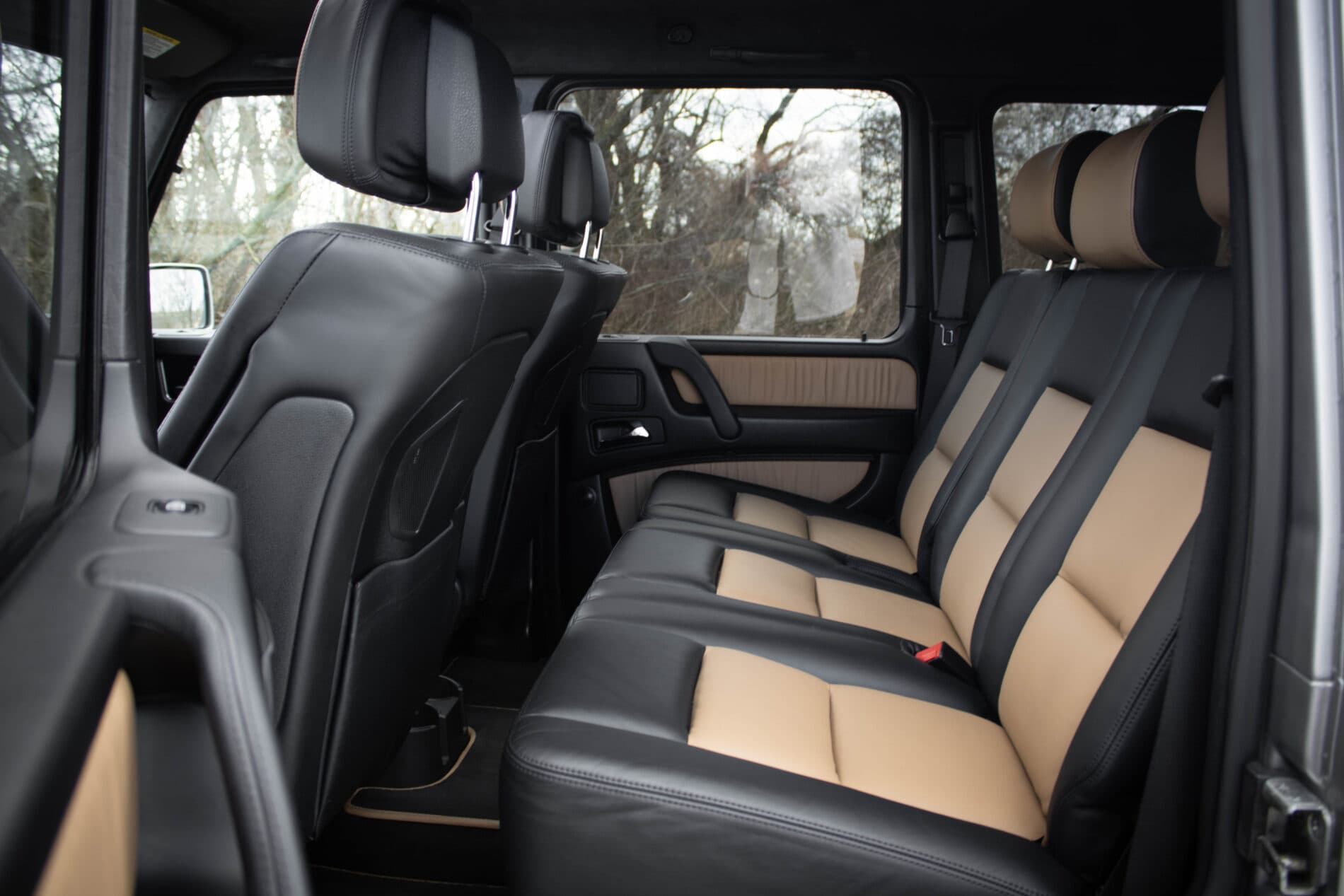 2011 Mercedes-Benz G 500, sivá suv, 89 163 km