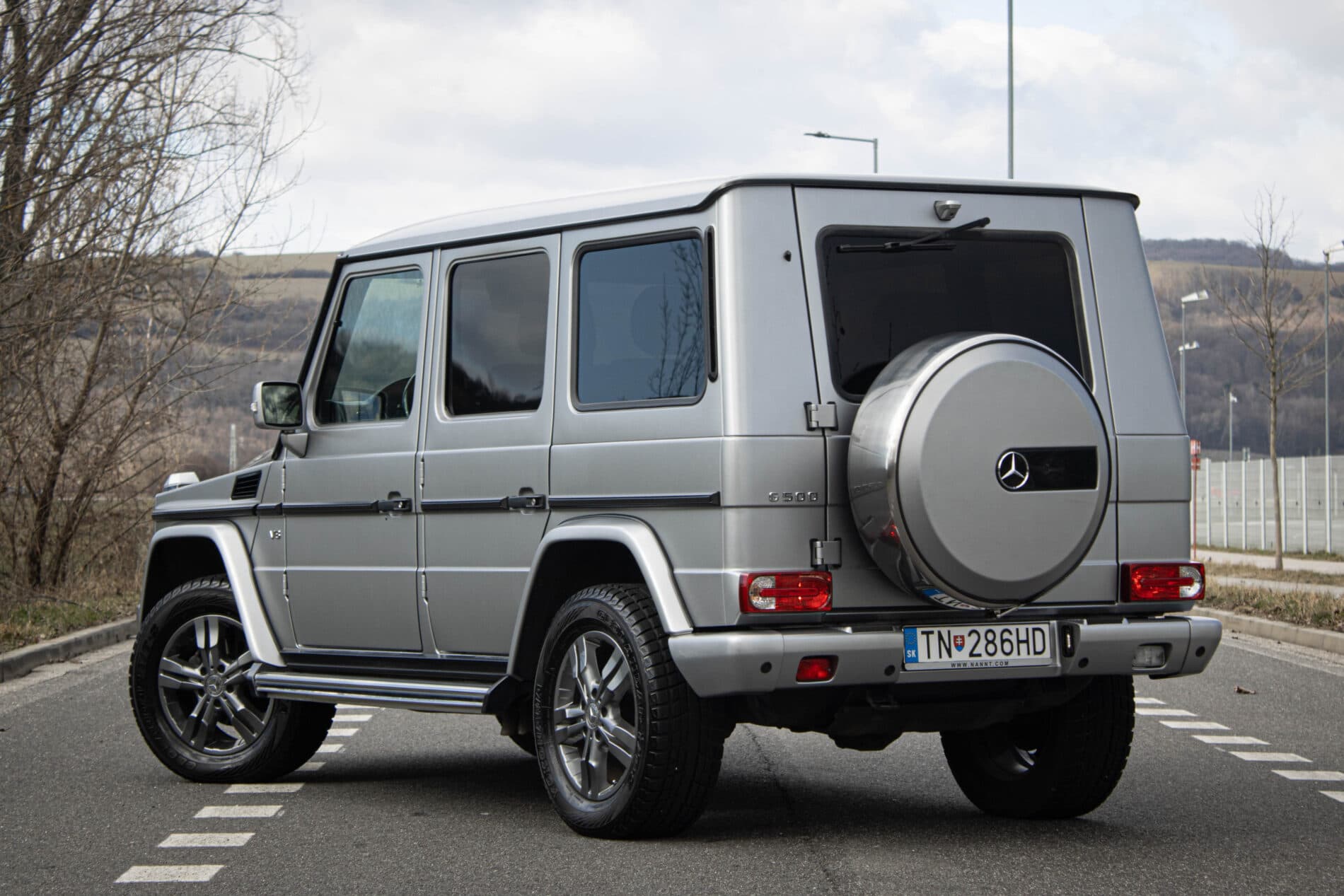 2011 Mercedes-Benz G 500, sivá suv, 89 163 km