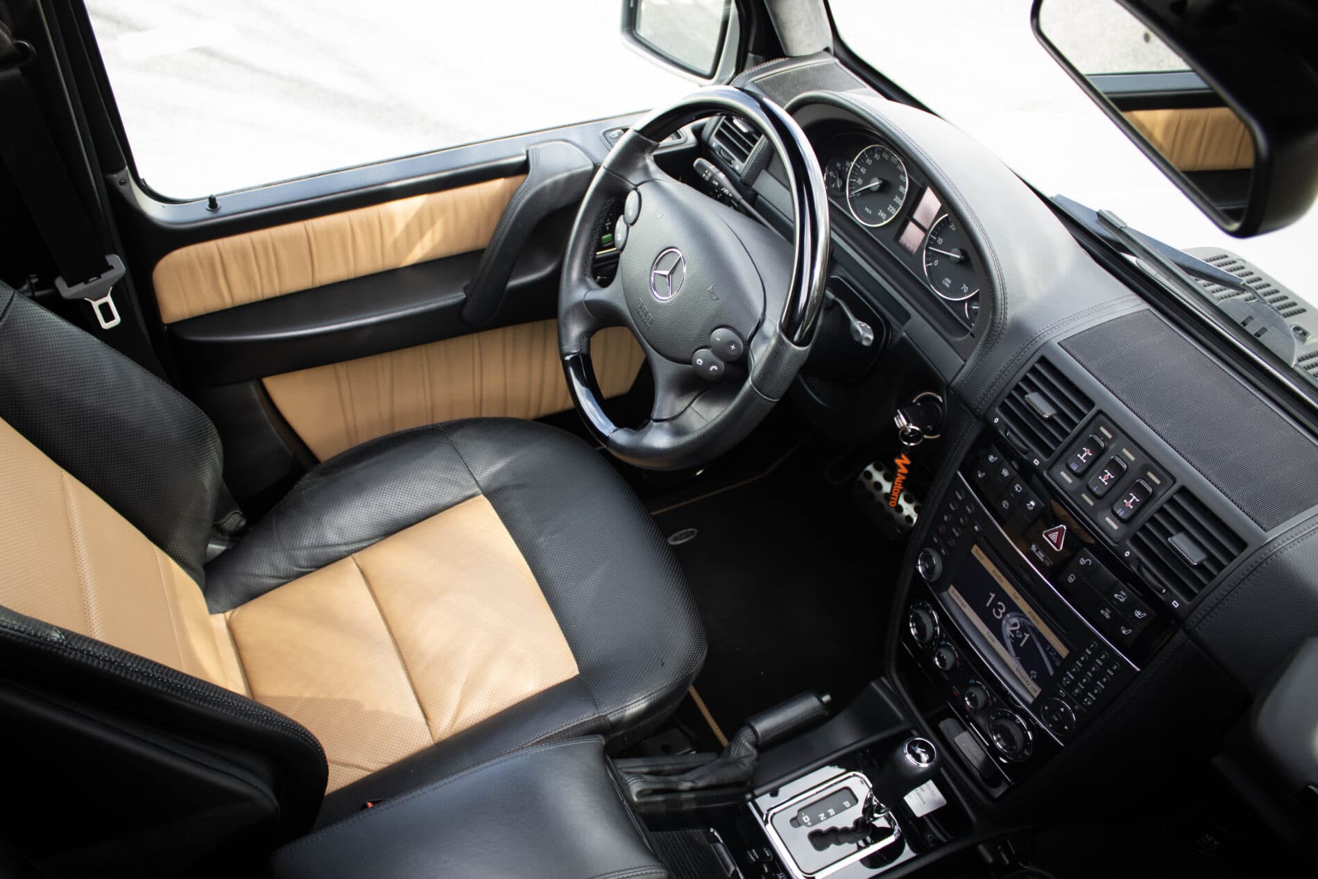 2011 Mercedes-Benz G 500, sivá suv, 89 163 km