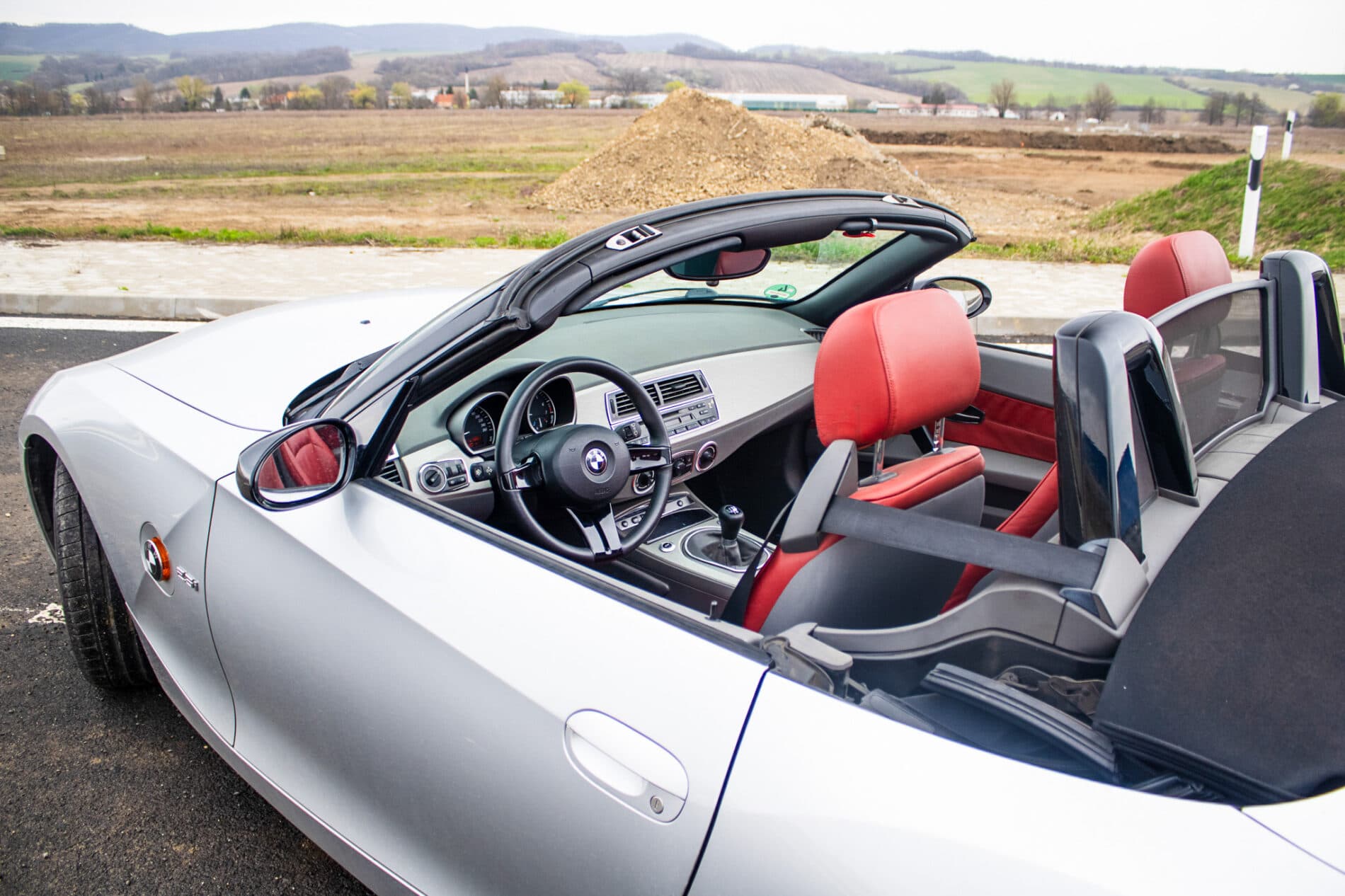 2003 BMW Z4, strieborná kabriolet, 158 040 km