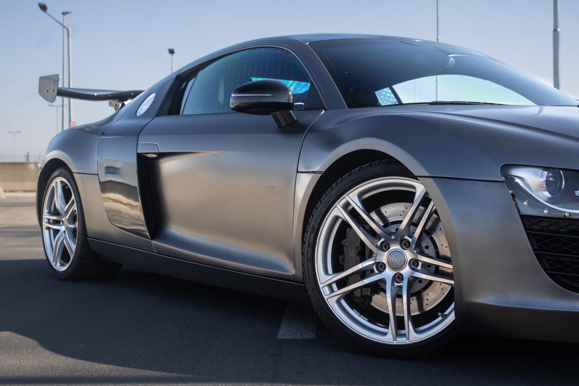 2007 AUDI R8, sivá kupé, 71 374 km