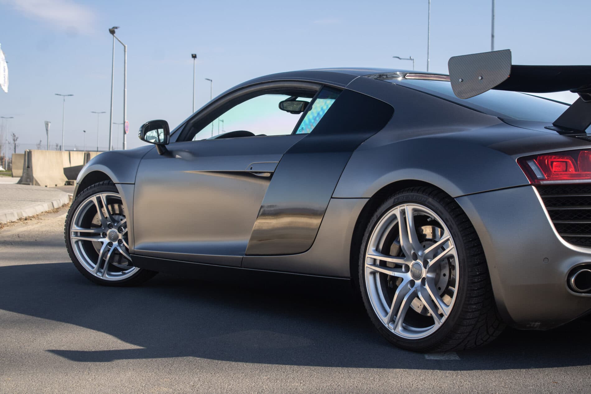 2007 AUDI R8, sivá kupé, 71 374 km