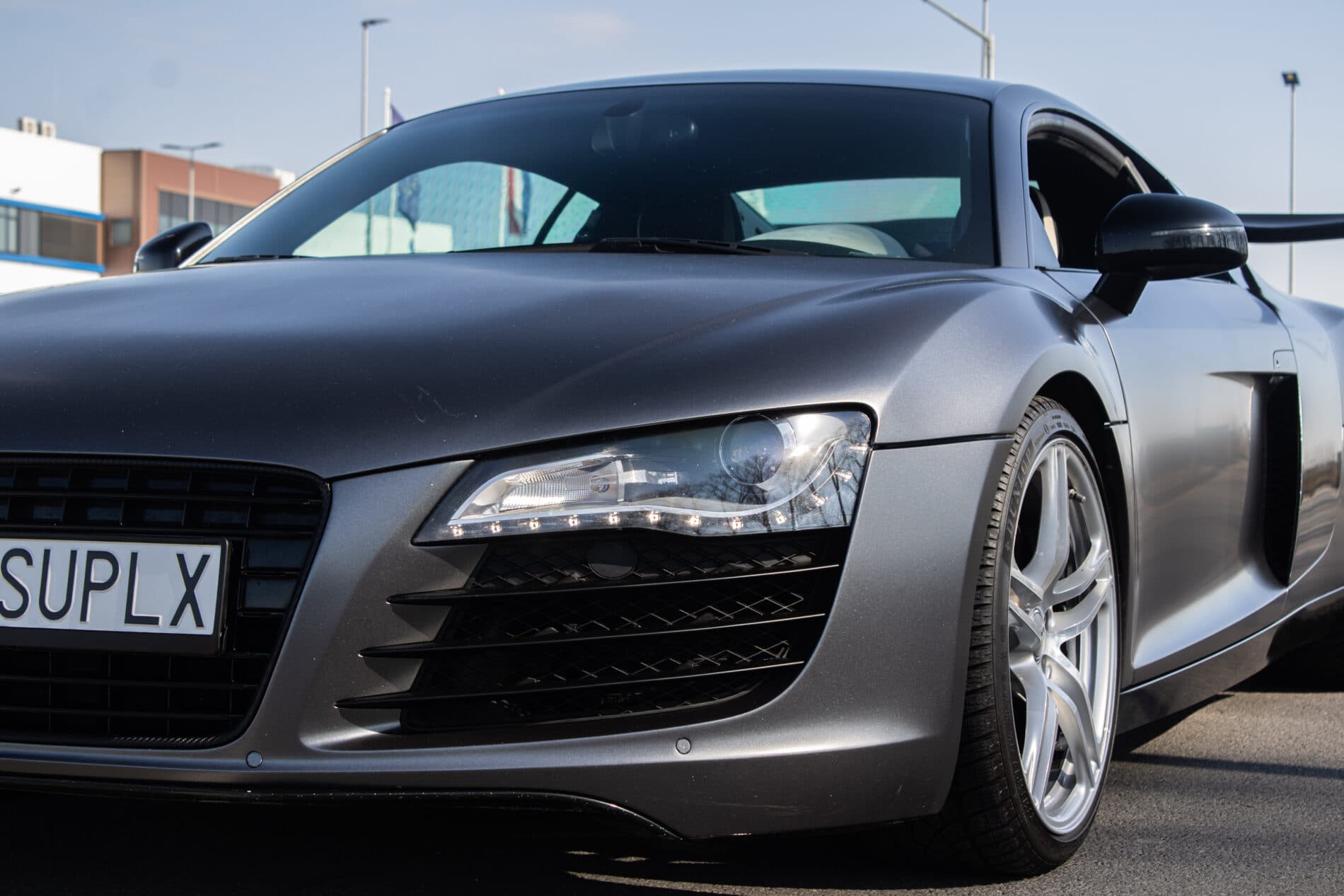 2007 AUDI R8, sivá kupé, 71 374 km