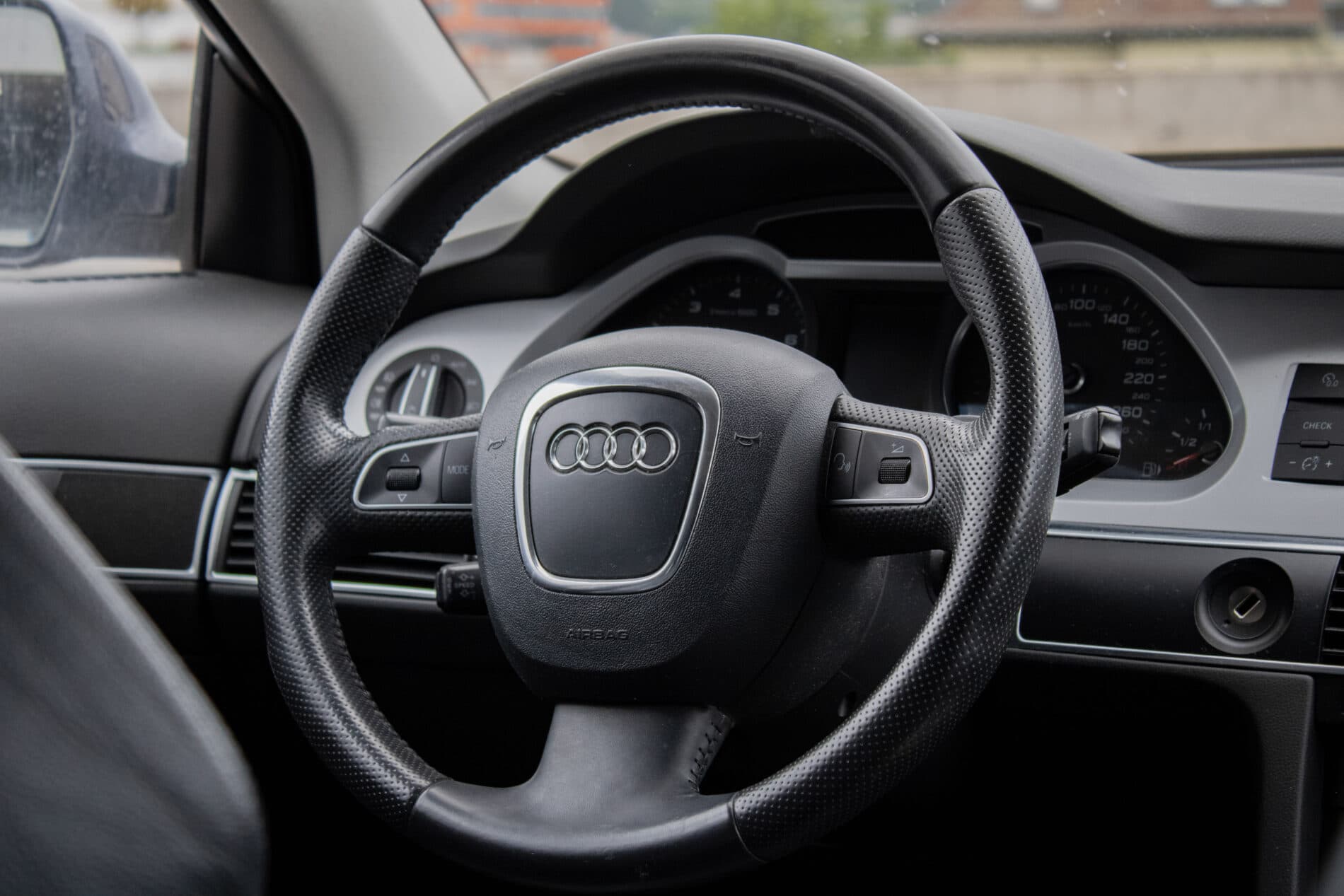 2011 AUDI A6, sivá kombi, 223 133 km