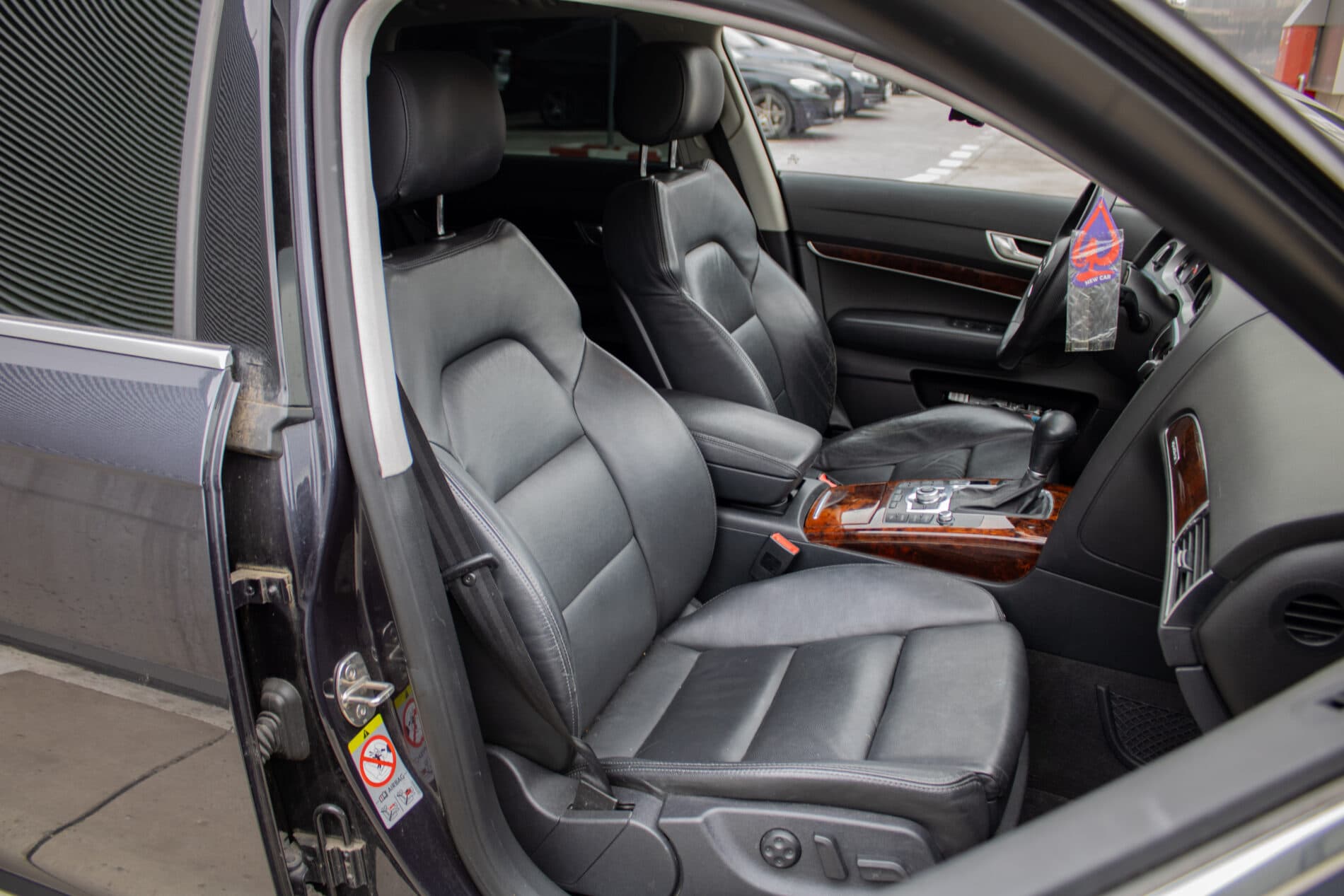 2011 AUDI A6, sivá kombi, 223 133 km