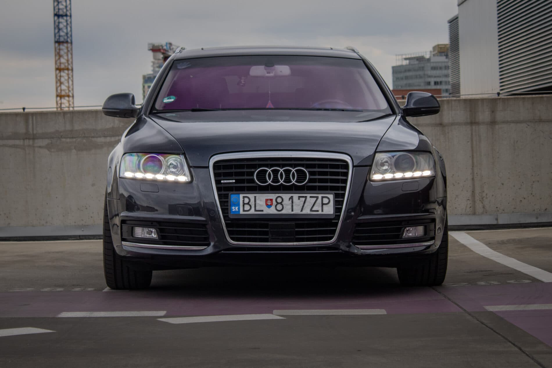 2011 AUDI A6, sivá kombi, 223 133 km
