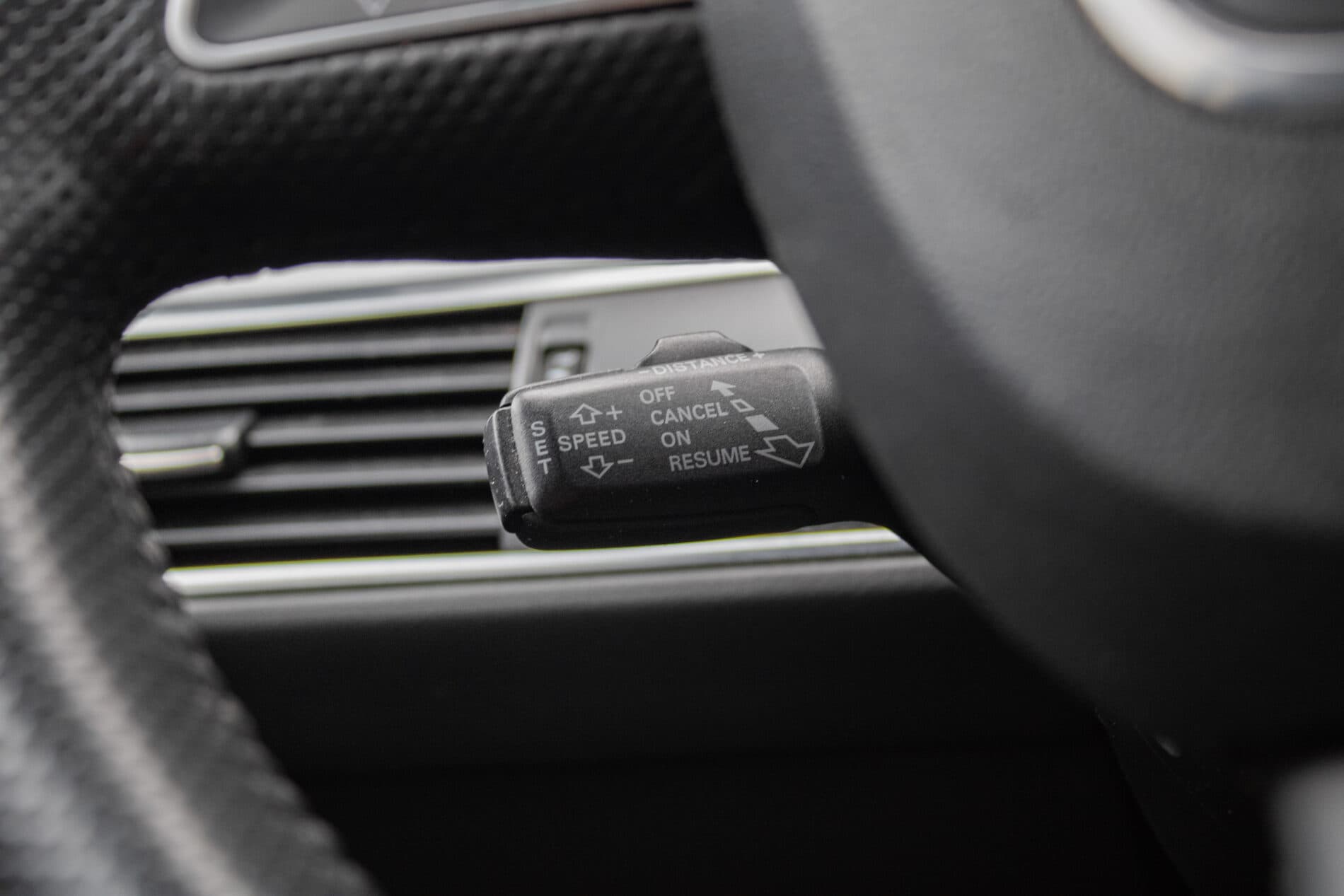 2011 AUDI A6, sivá kombi, 223 133 km