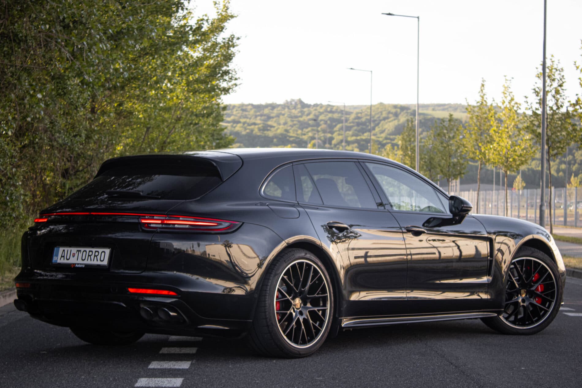 2019 Porsche Panamera GTS, čierna kombi, 81 950 km