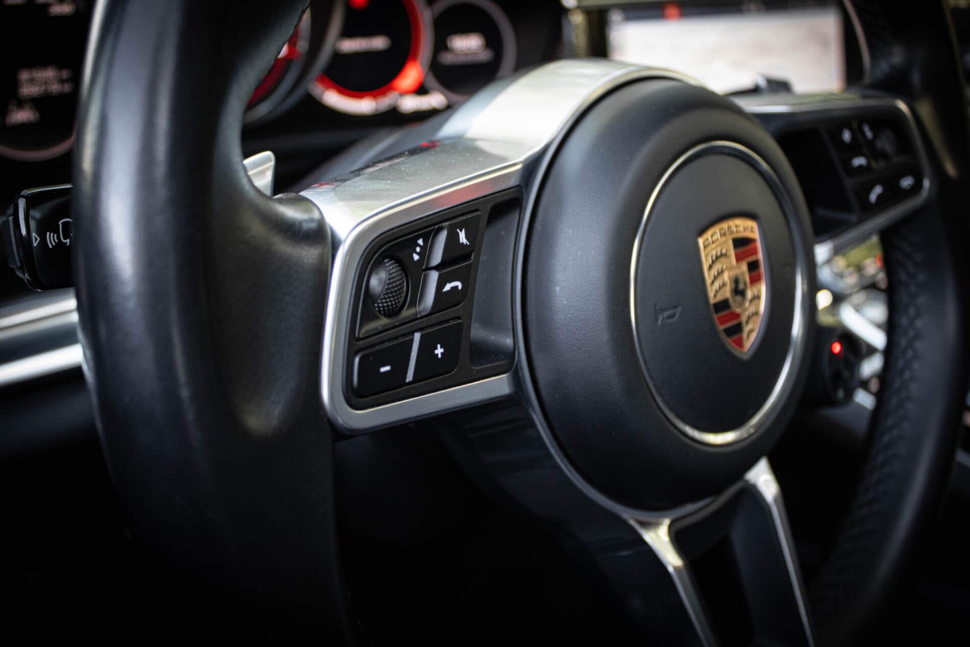 2019 Porsche Panamera GTS, čierna kombi, 81 950 km