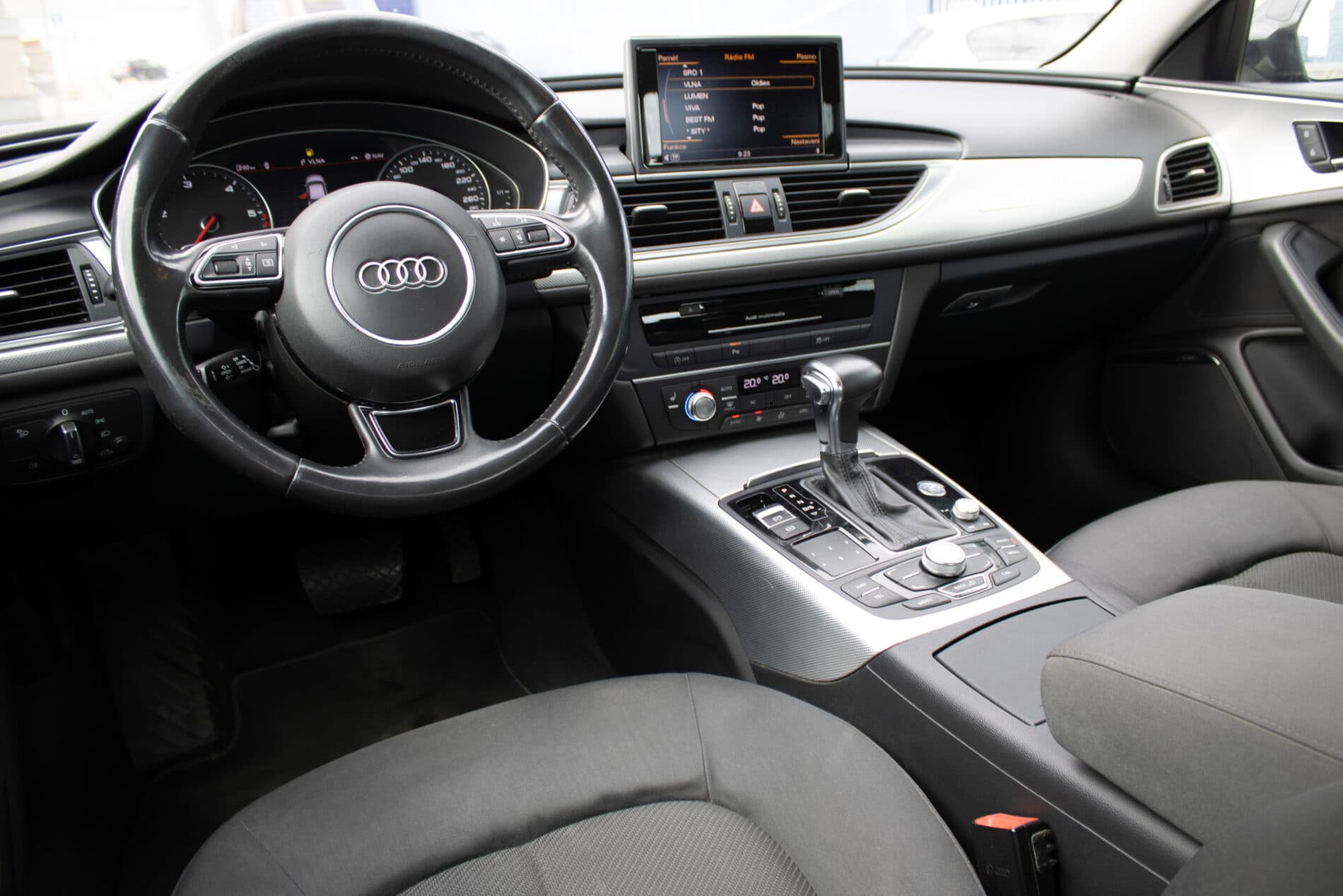 2013 AUDI A6, čierna sedan, 335 544 km