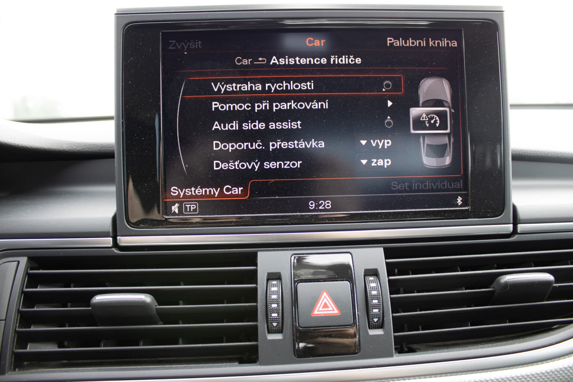 2013 AUDI A6, čierna sedan, 335 544 km